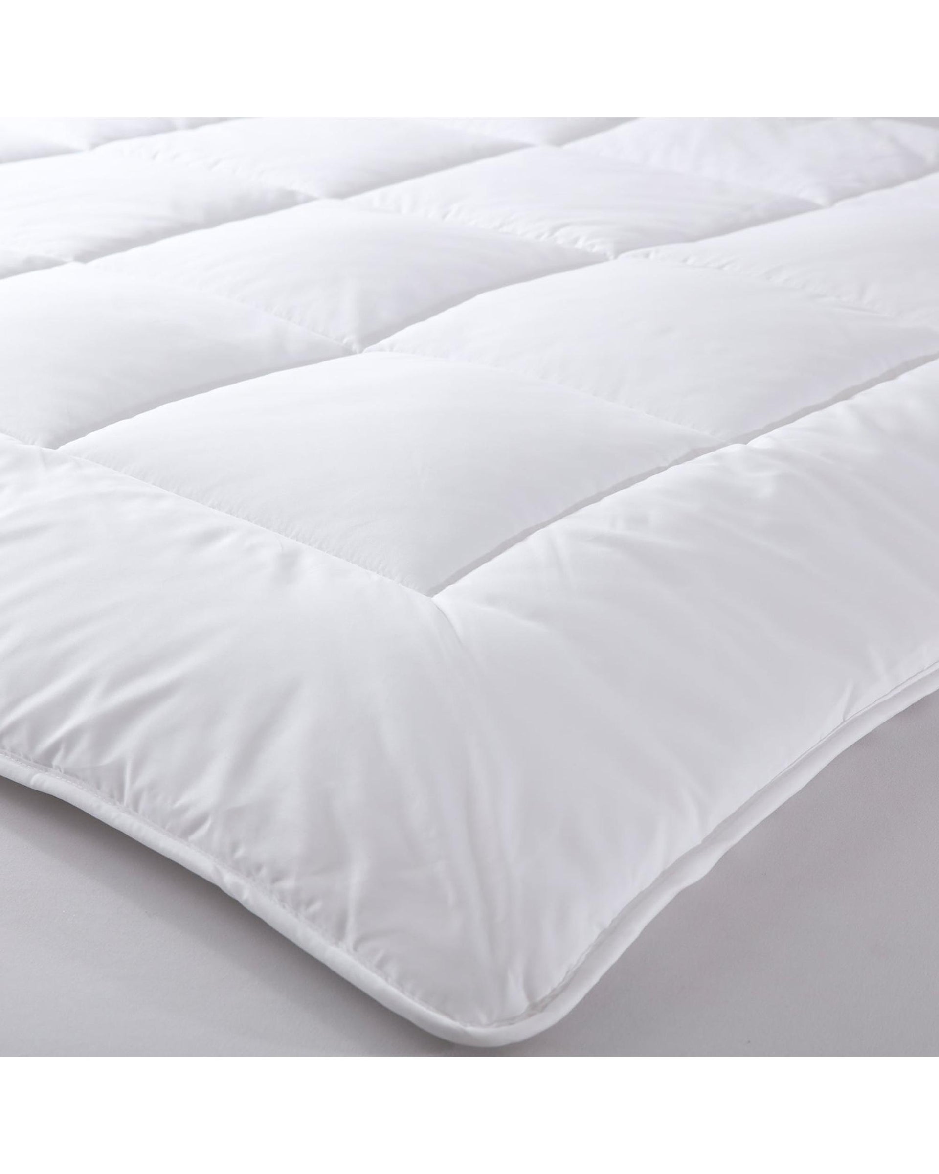 Royal Comfort 260GSM Deluxe Eco-Silk Touch Quilt Royal Comfort