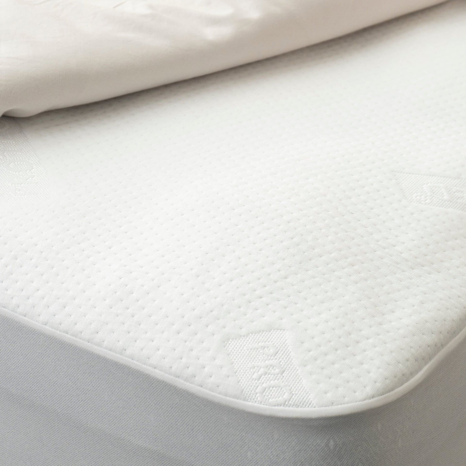 Protect A Bed Signature Tencel Jacquard Fitted Waterproof Mattress Protector