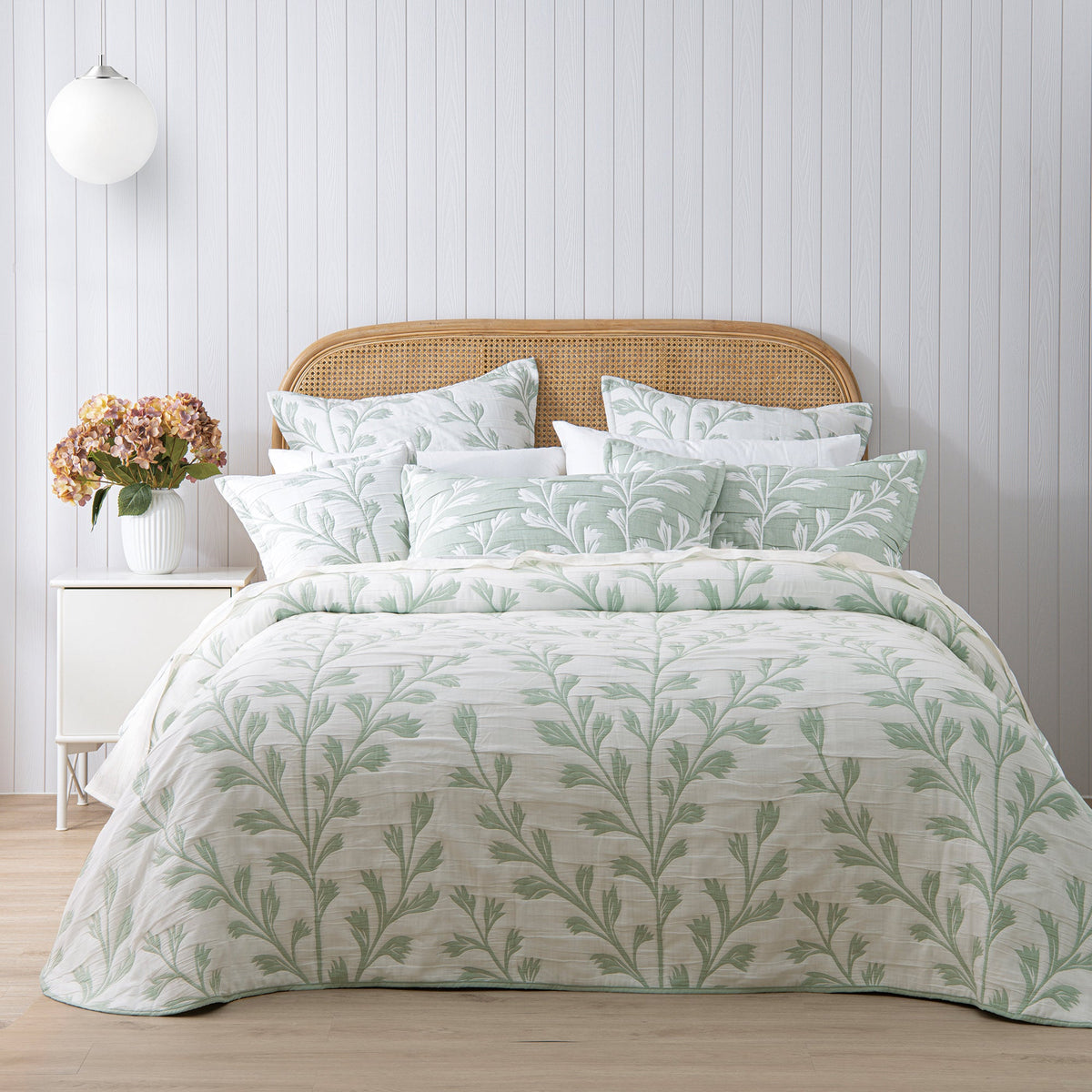 Bianca Bedding Vionelle Reversible Bedspread Set