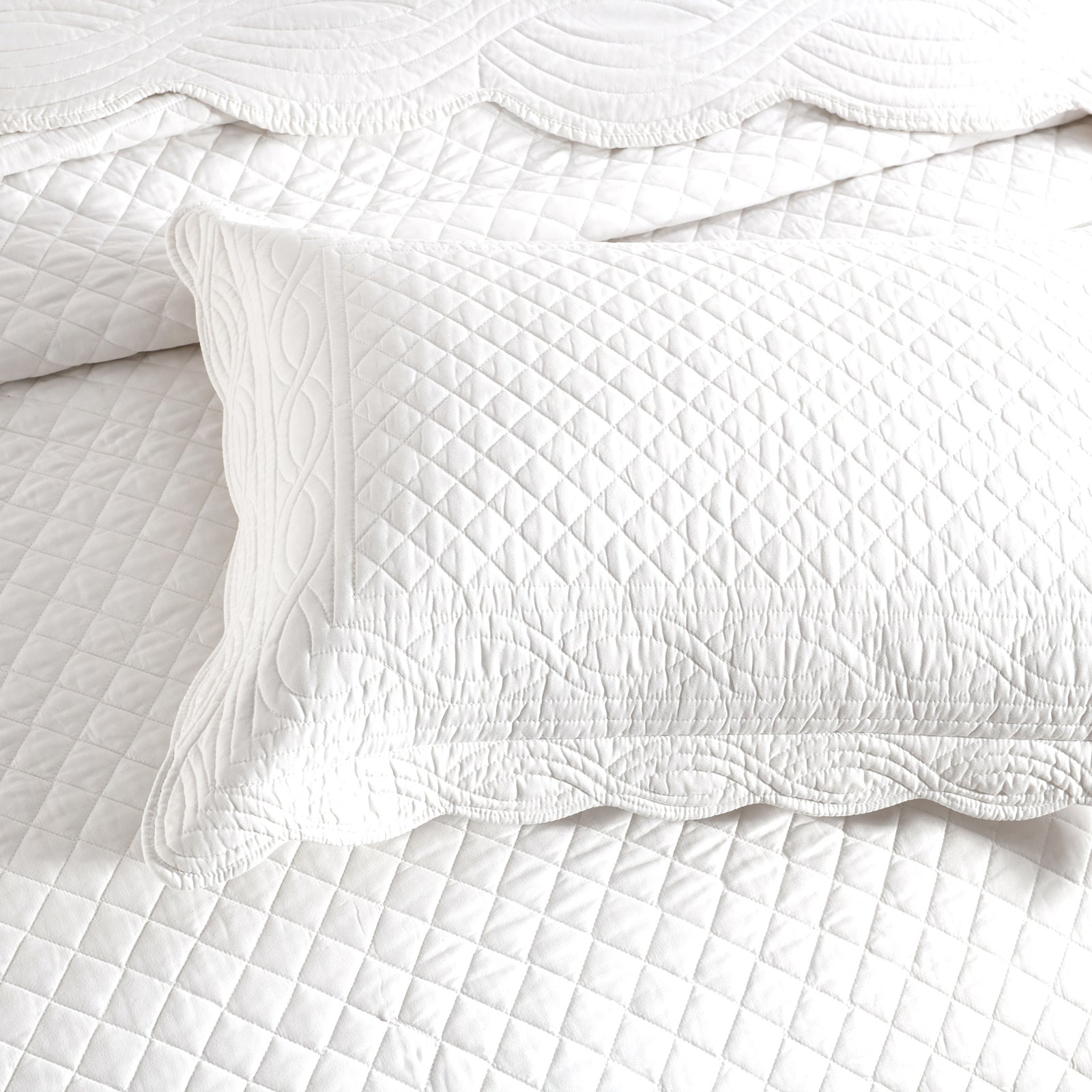 Renee Taylor Scallop Jacquard Coverlet Set - PEARL Renee Taylor