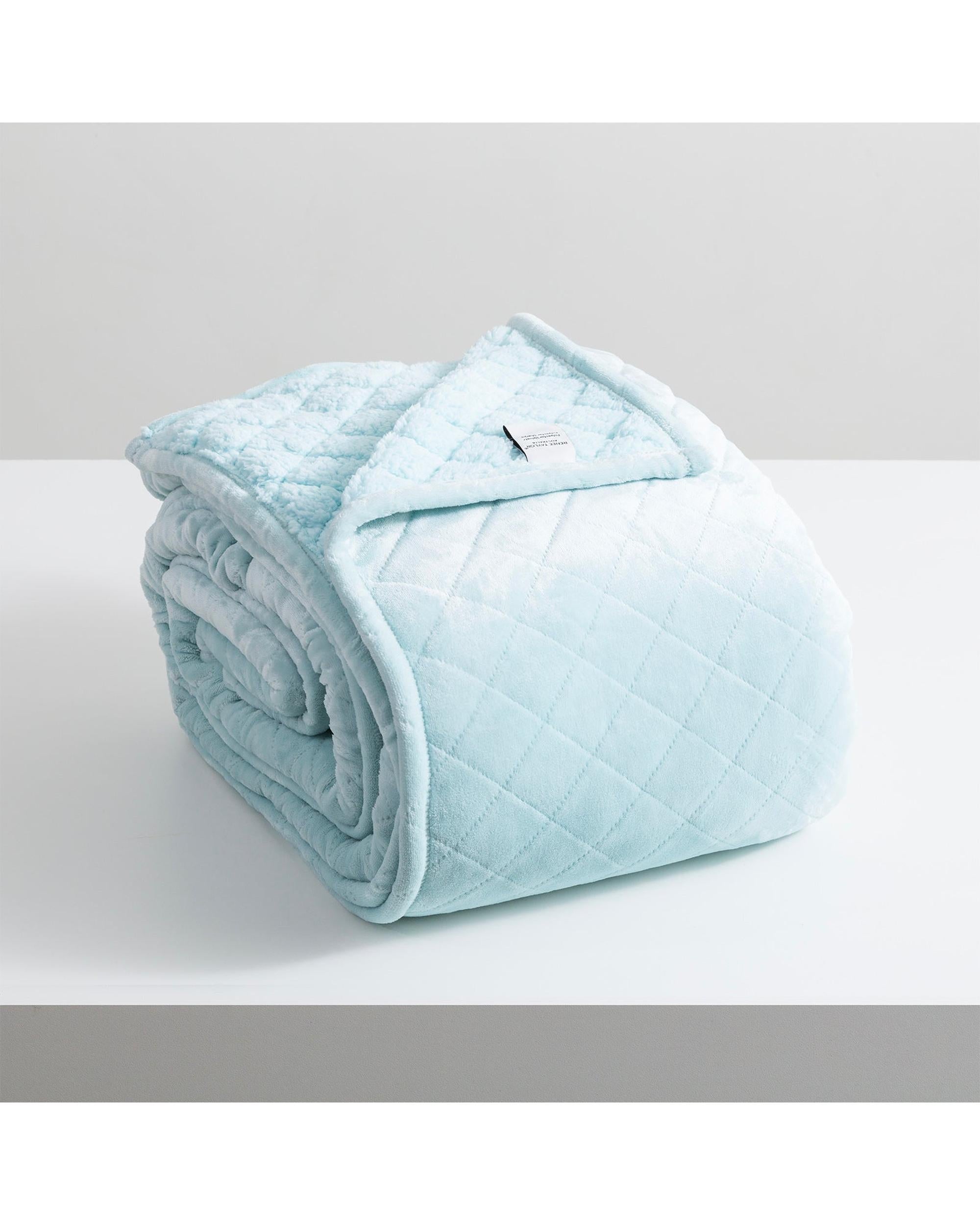 Renee Taylor Heston 480 GSM Ultra Soft Velvet Sherpa Blanket - BLUE Renee Taylor