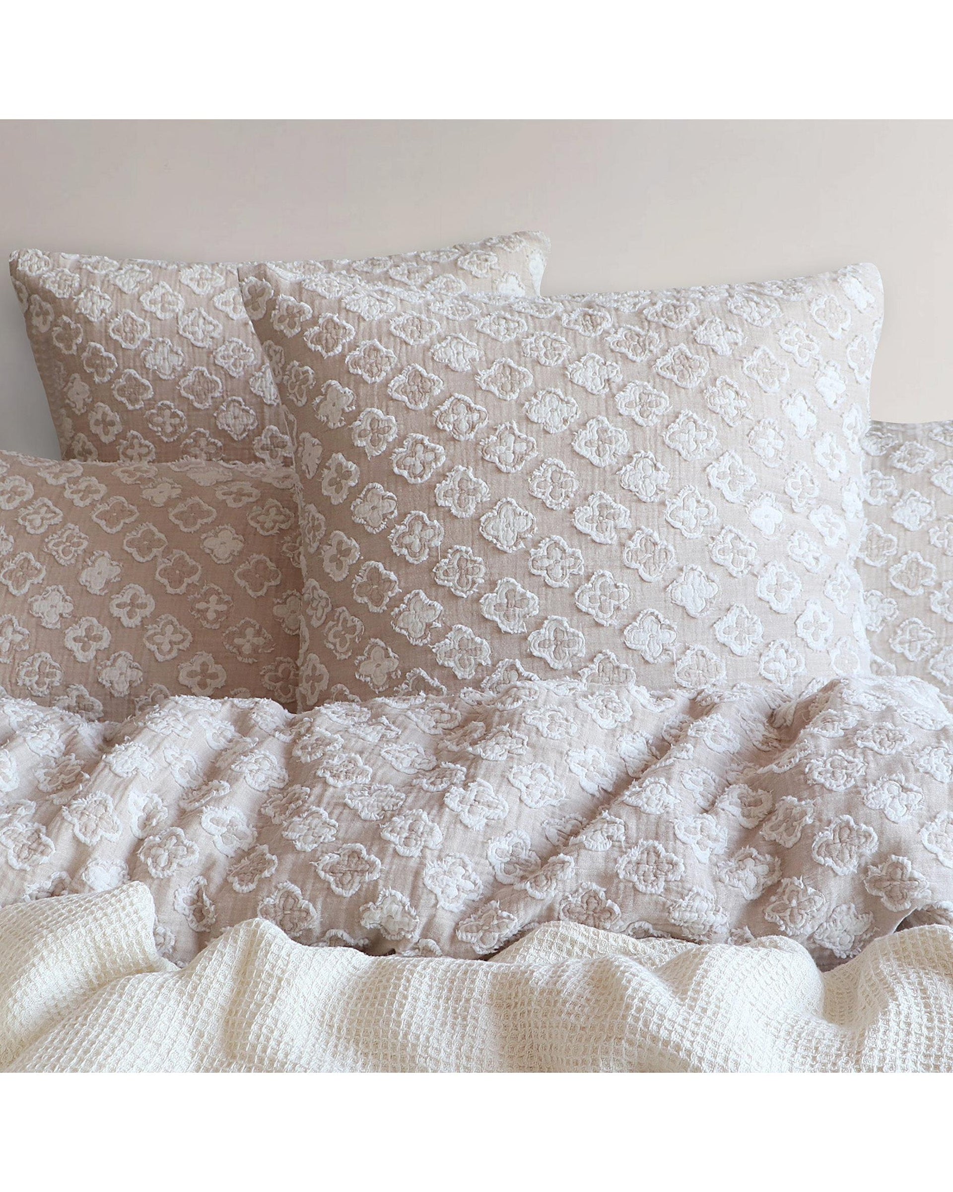 Renee Taylor Amara Jacquard Yarn Dye Quilt Cover Set Renee Taylor