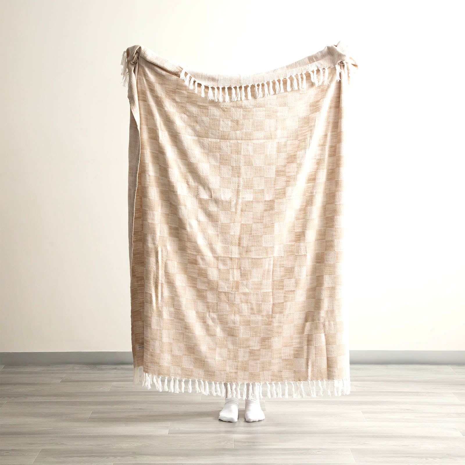 Nevis Checkered Stone Washed Yarn-Dyed Throw 130 x 170 cms Nude