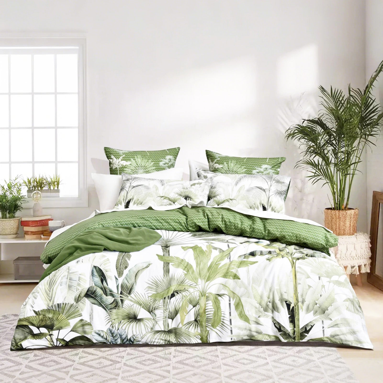 Renee Taylor 300 TC Cotton Reversible Quilt Cover Sets - Noosa Palm Renee Taylor