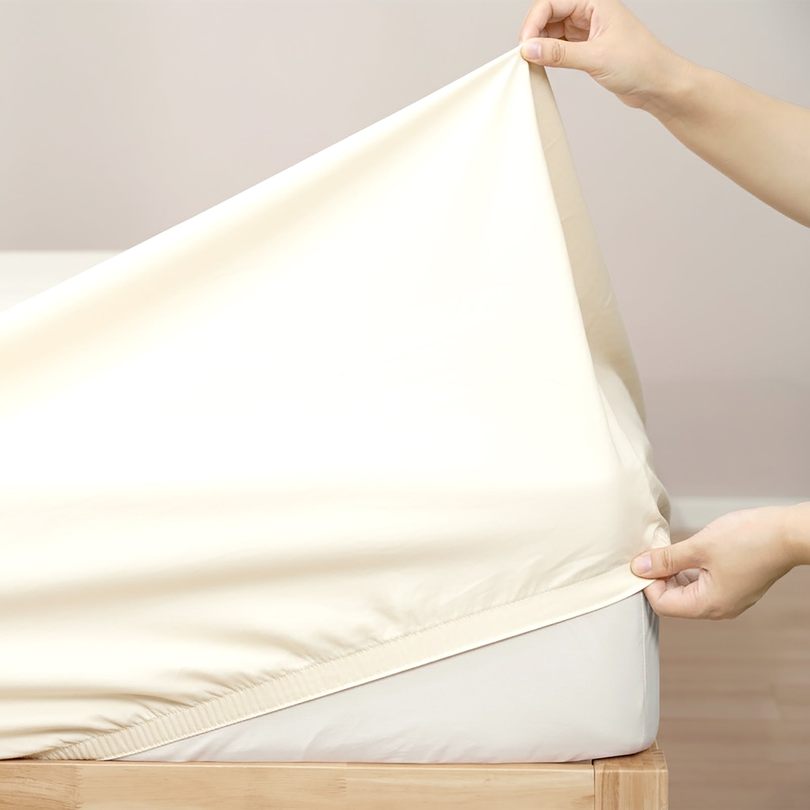 Renee Taylor 400 Thread Count Egyptian Cotton Fitted and Pillow Case Set Vanilla Renee Taylor