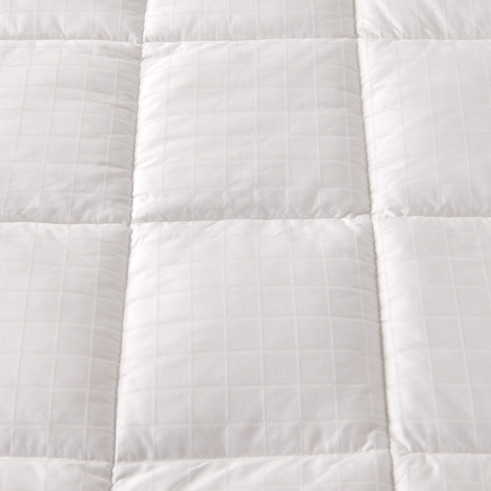 Dreamaker 700Gsm Ball Fibre Mattress Topper