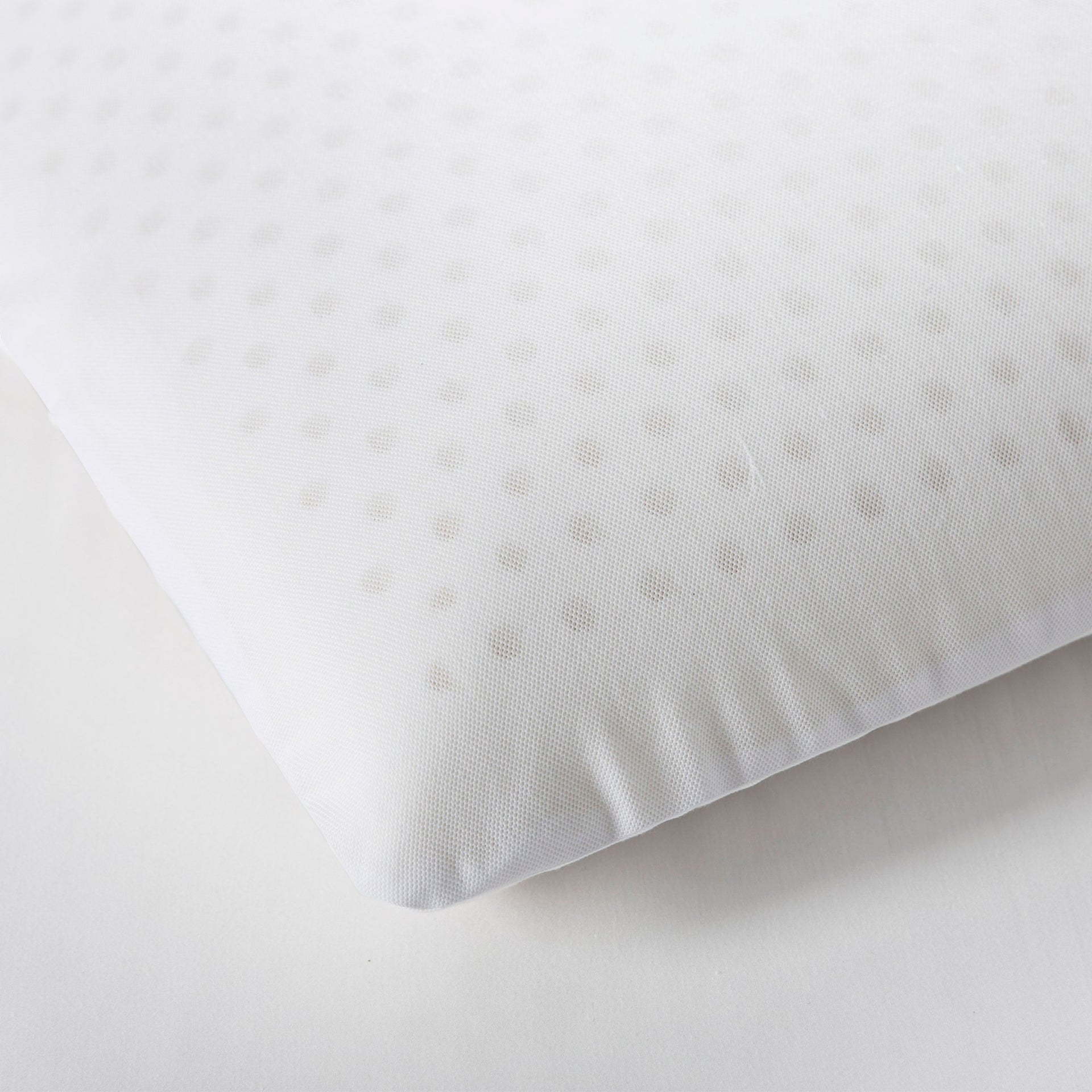 Dreamaker 100% Natural Pincore Latex Pillow 65 X 40Cm