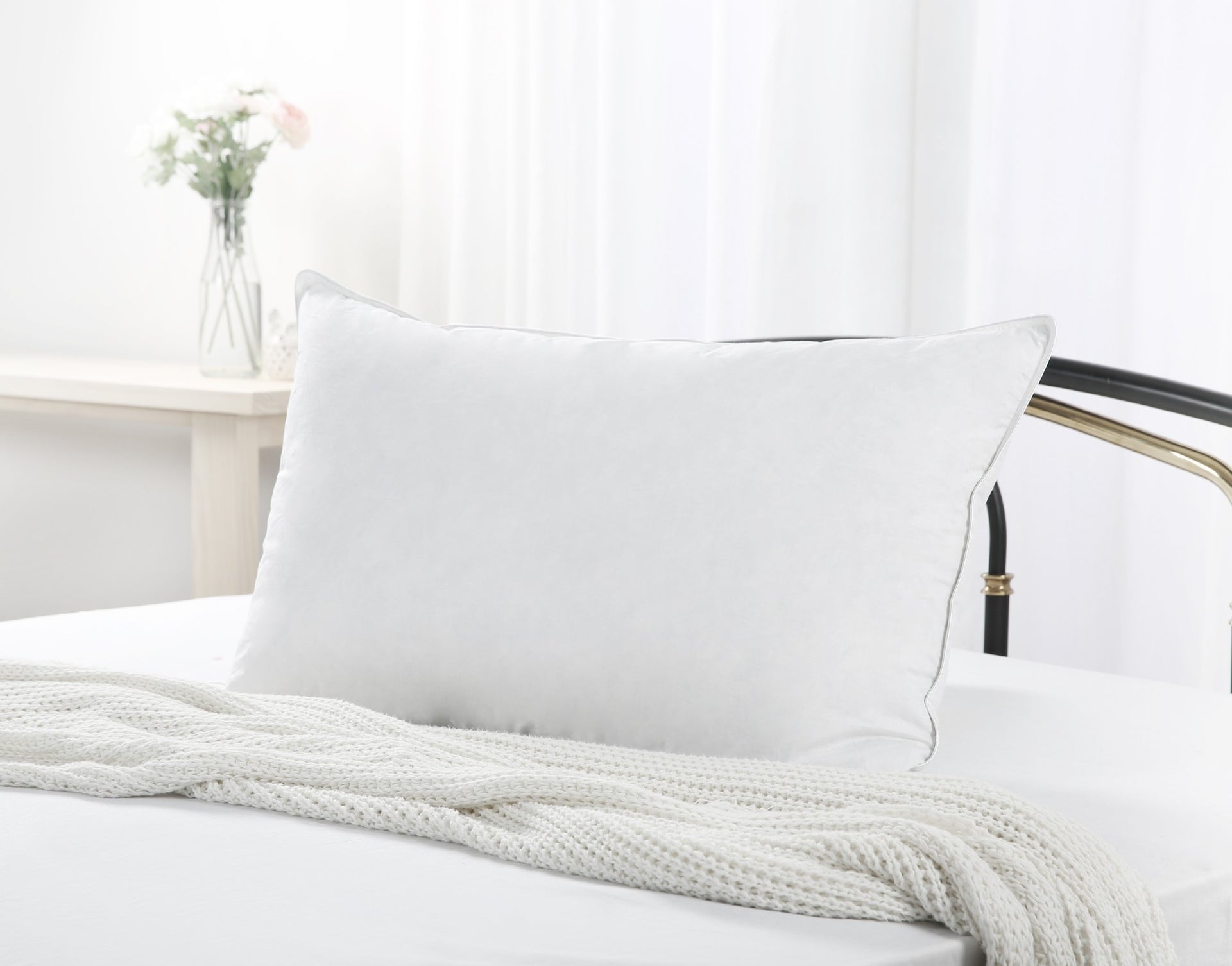 Dreamaker Duck Feather Pillow  48 X 73 Cm