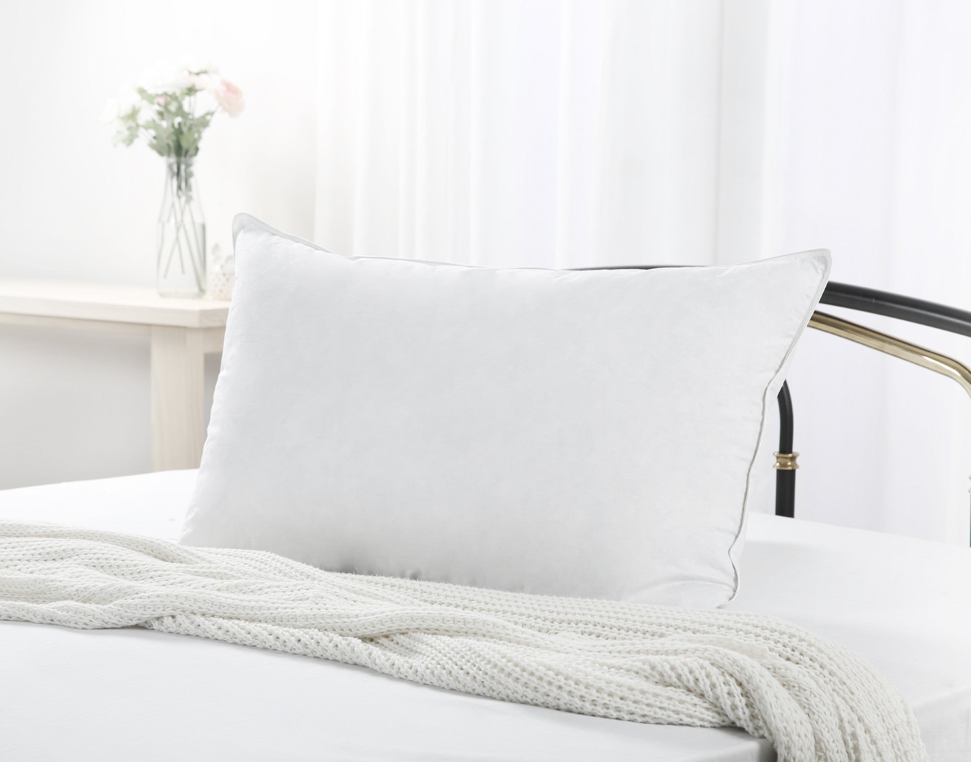 Dreamaker Duck Feather Pillow  48 X 73 Cm
