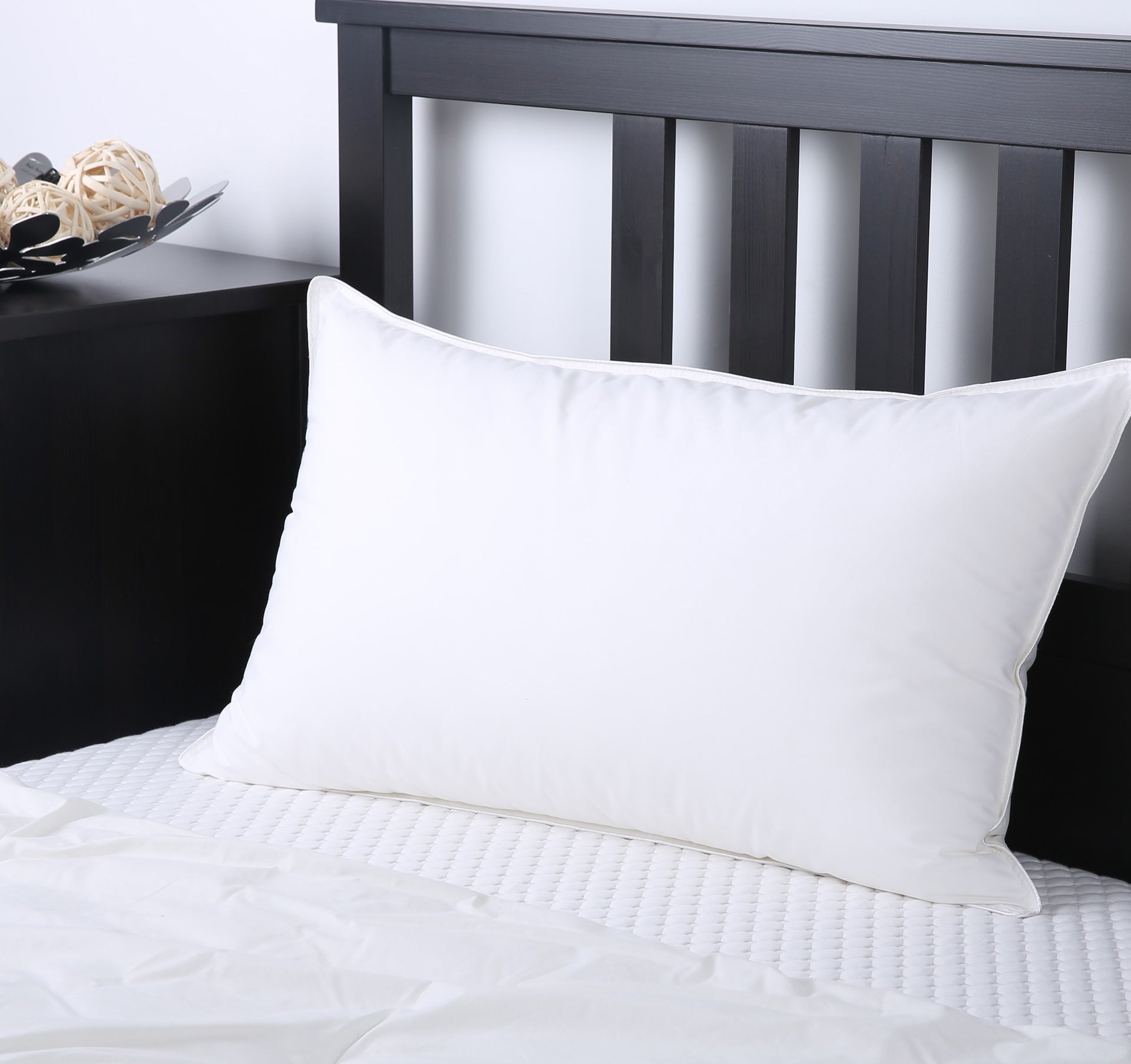 Dreamaker Down Alternative Microfibre  Size Pillow  90 X 48Cm