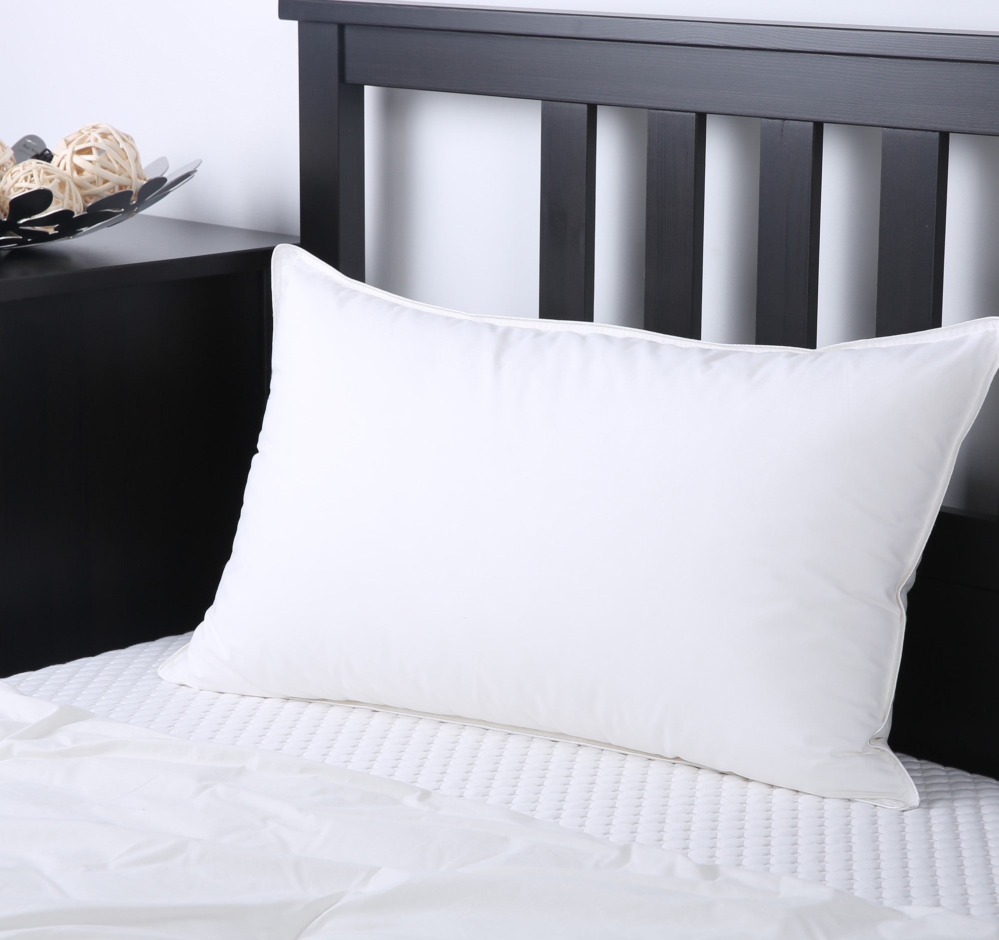 Dreamaker Down Alternative Microfibre  Size Pillow  90 X 48Cm