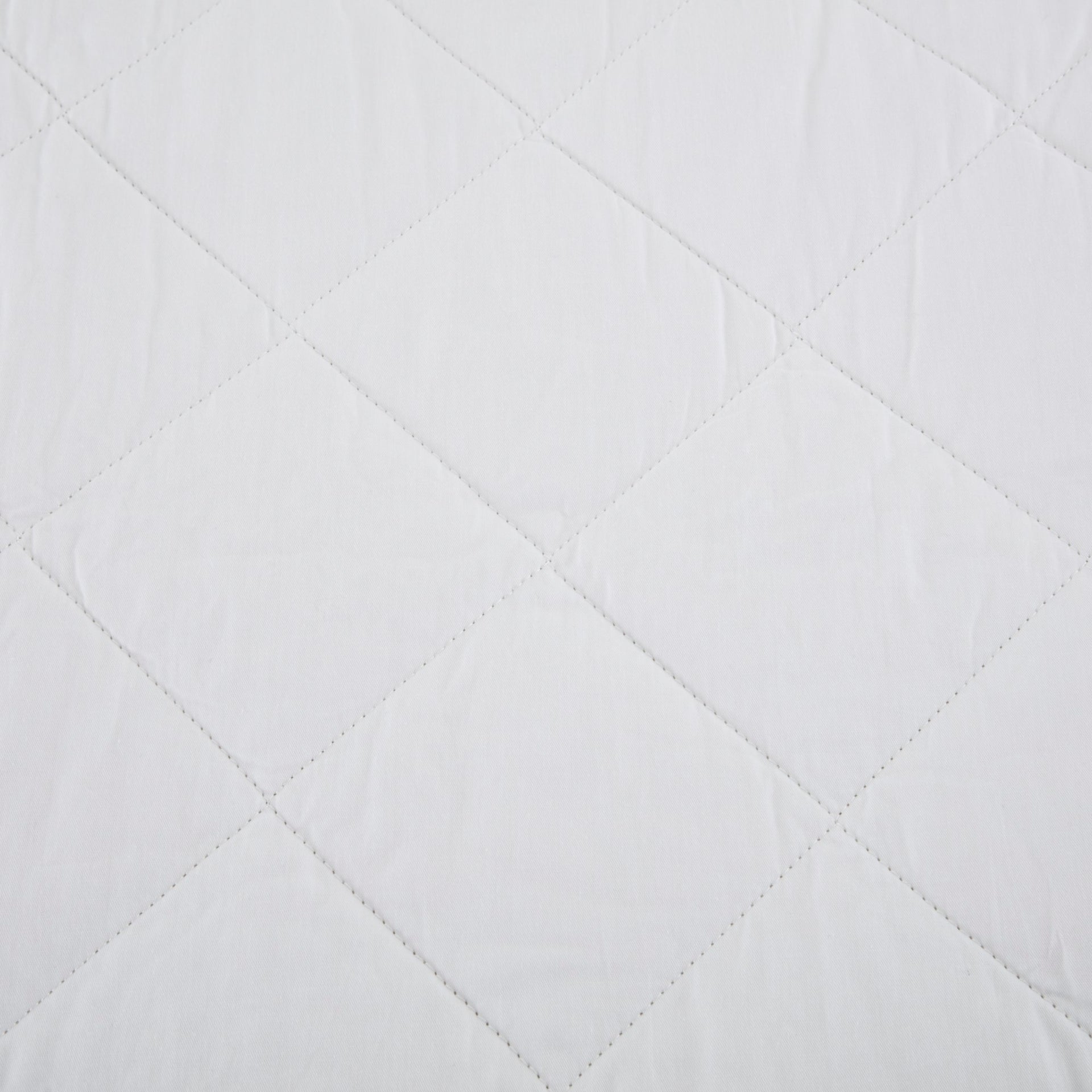 Dreamaker Lightweight Bamboo & Cotton Blend Quilt