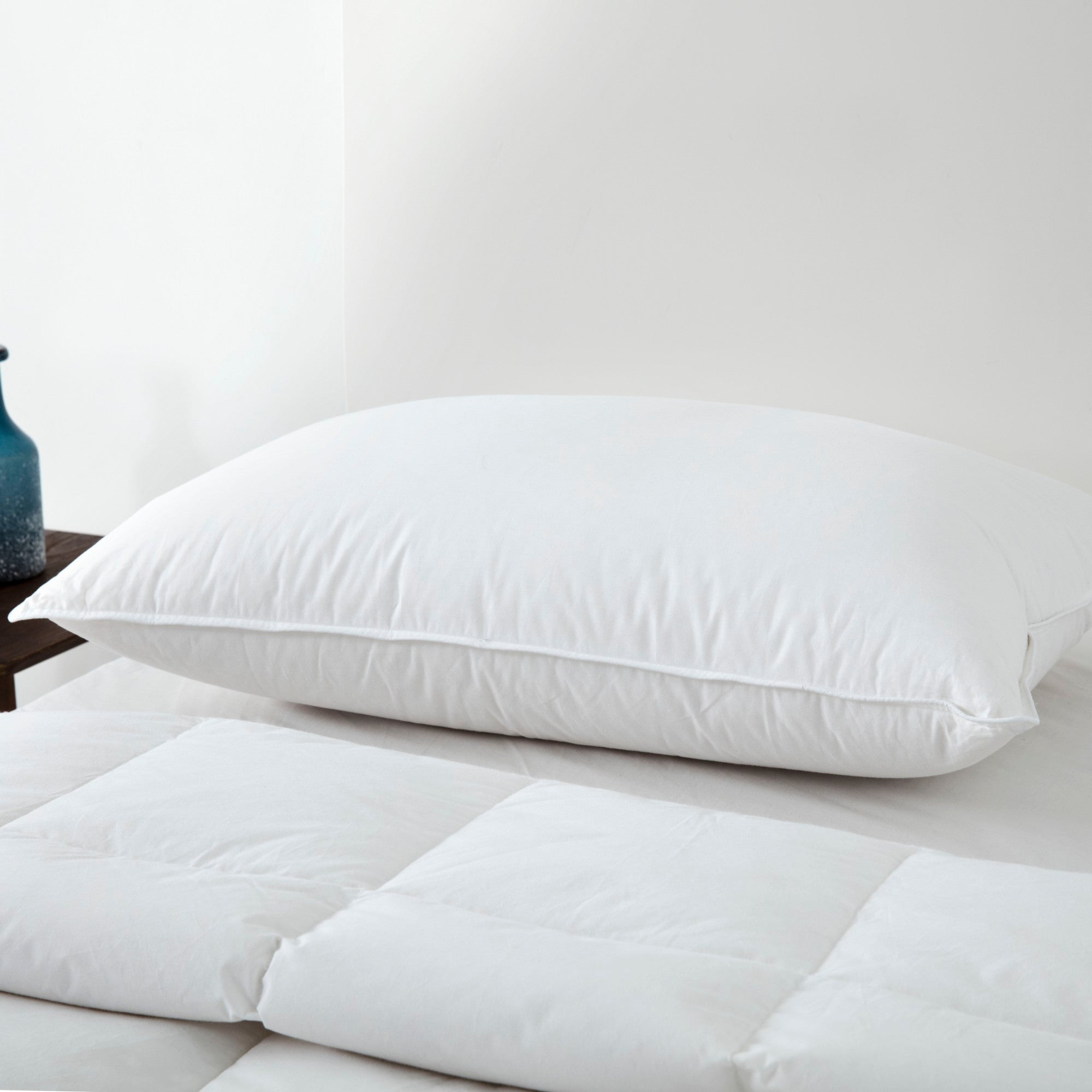 Dreamaker Luxury 50/50 Duck Down & Feather Pillow  48 X 73 Cm