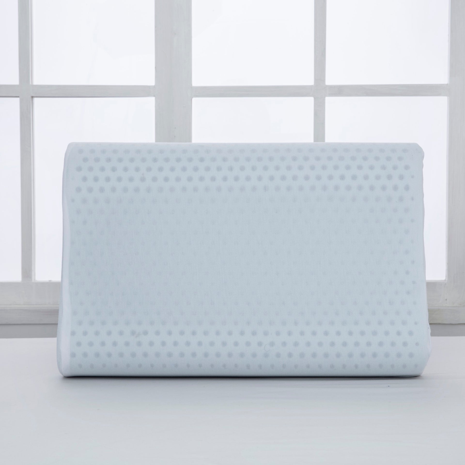 Dreamaker Contoured Gel Infused Talalay Latex Pillow  40X62Cm