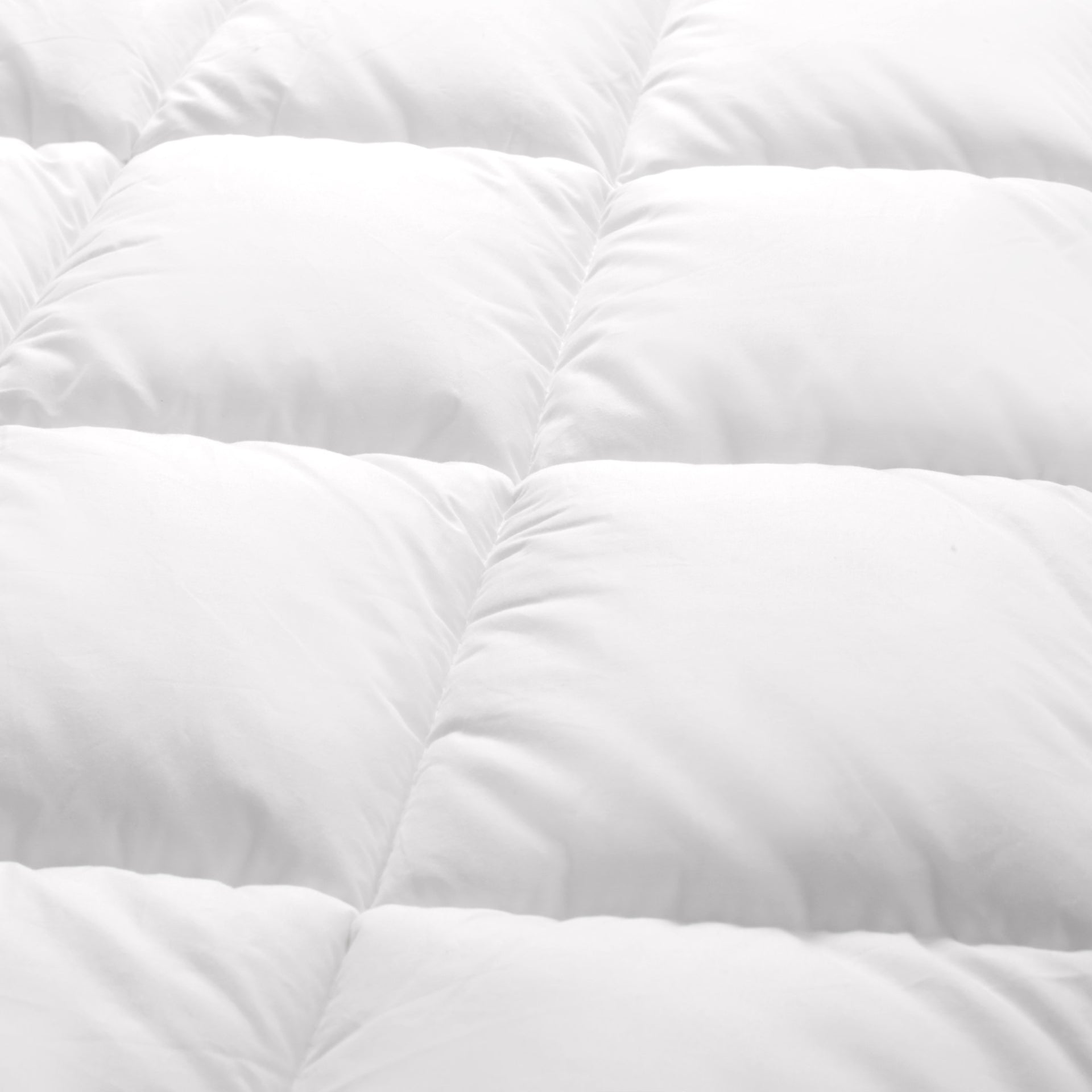 Dreamaker 800Gsm Cool Breathe Memory Fibre Mattress Topper