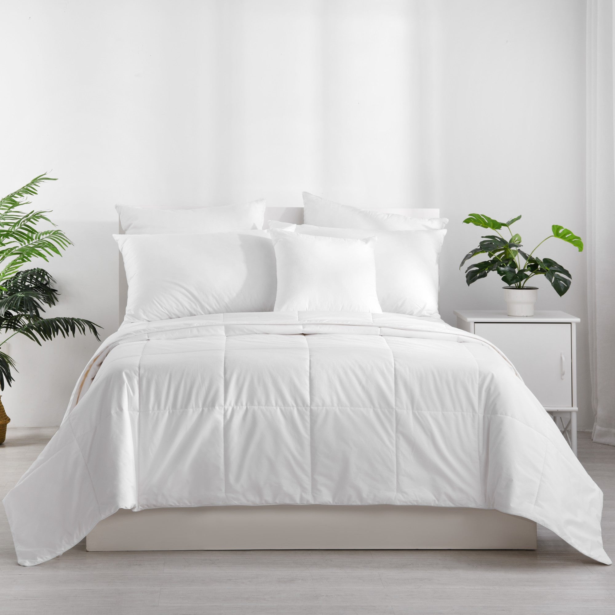 Dreamaker 250Gsm Lightweight Australian Wool Quilt White
