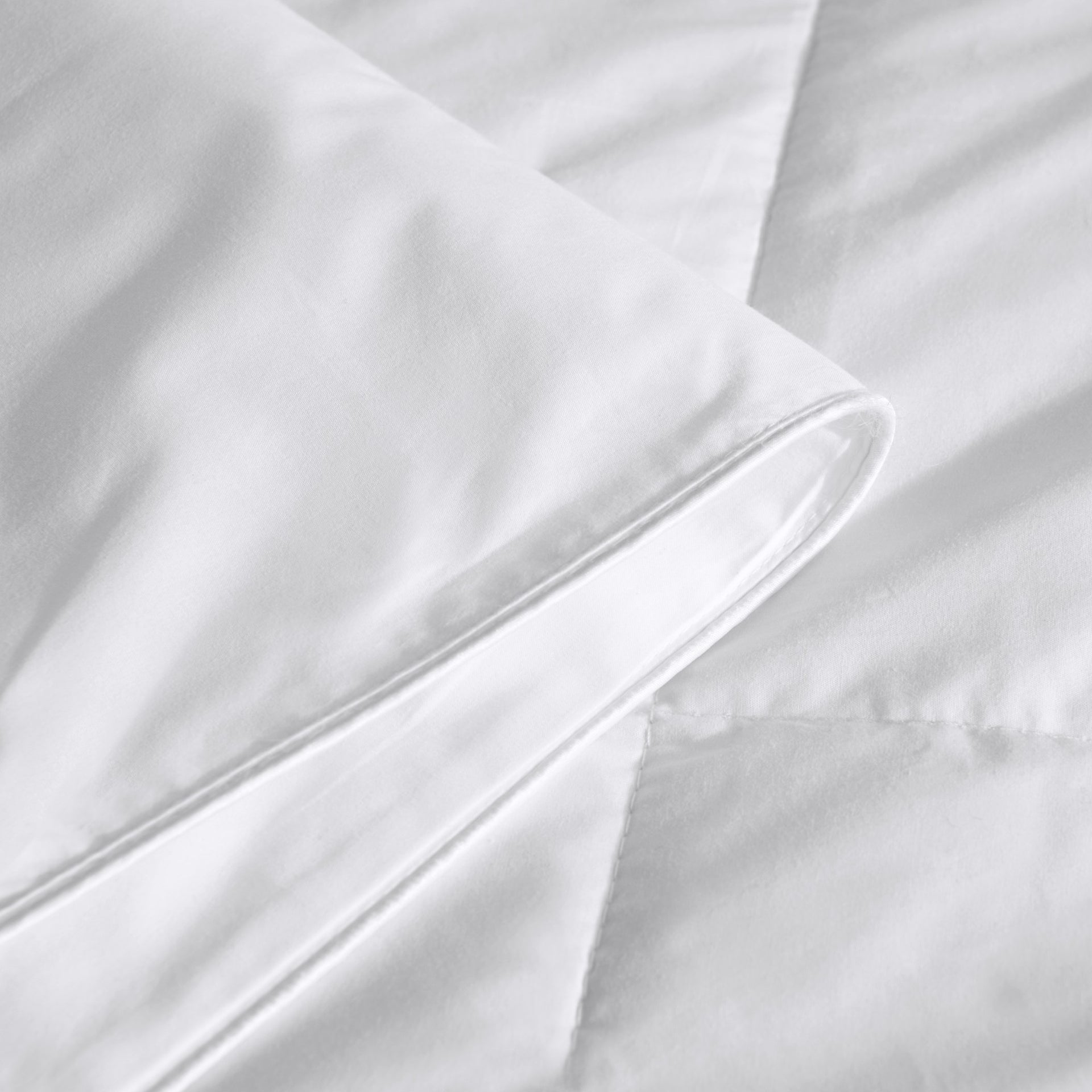Dreamaker 250Gsm Lightweight Australian Wool Quilt White