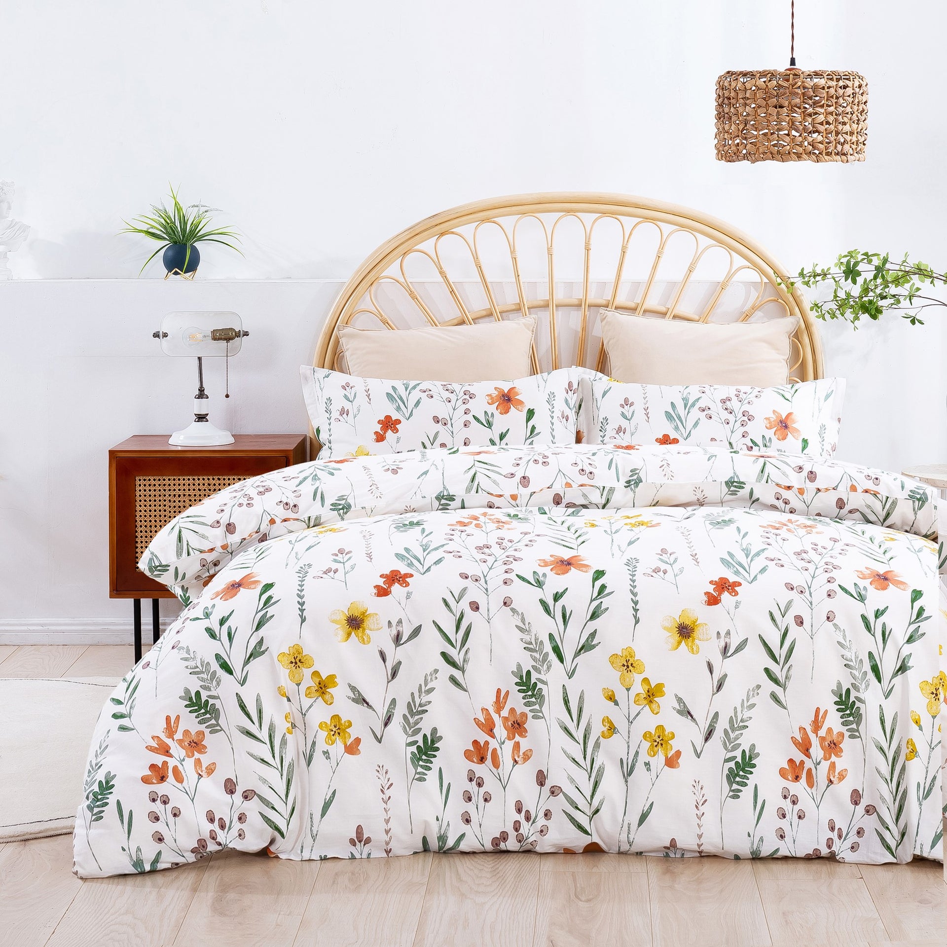 Dreamaker Daisycotton Quilt Cover Set