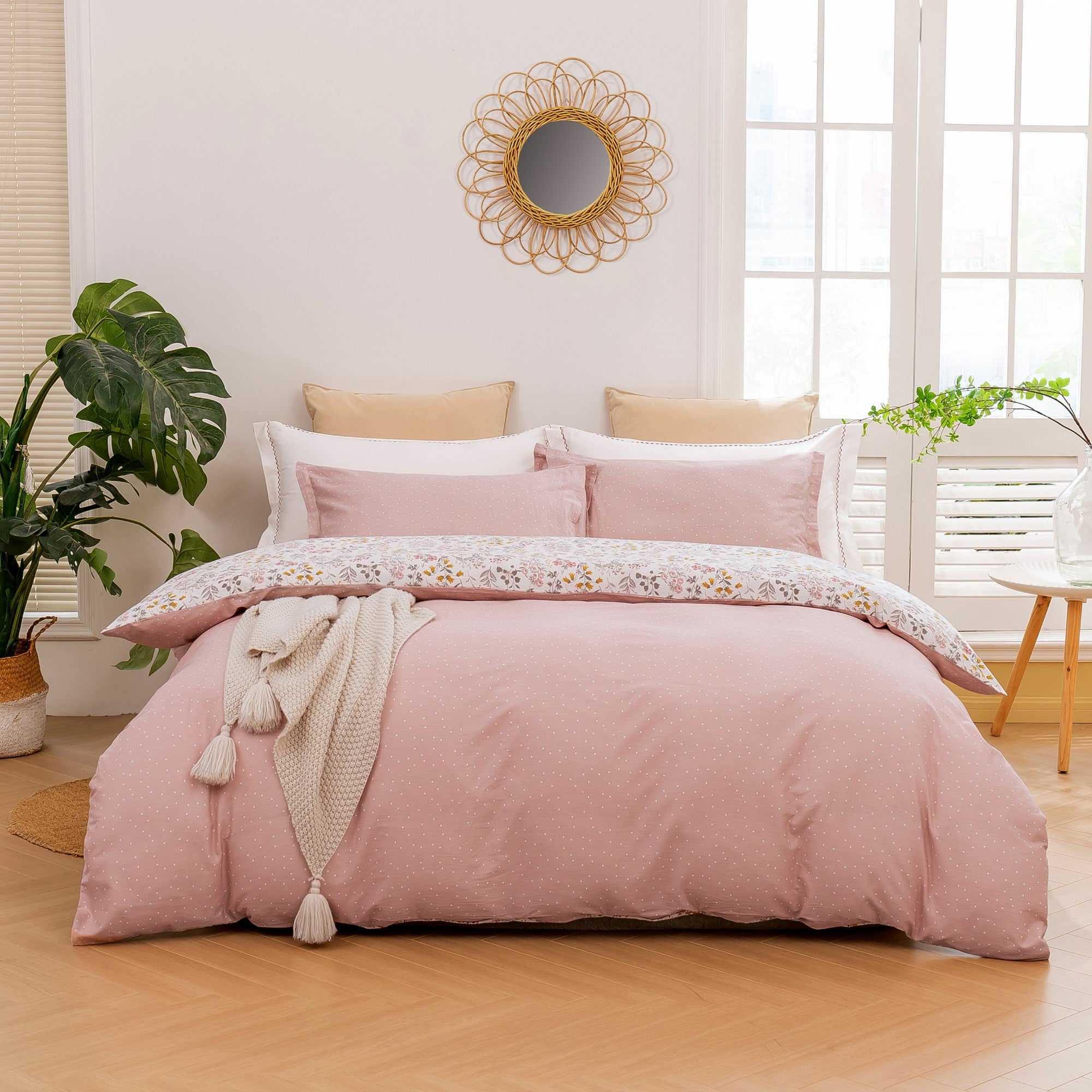 Dreamaker Cottage Flowerscotton Reversible Quilt Cover Set Pink