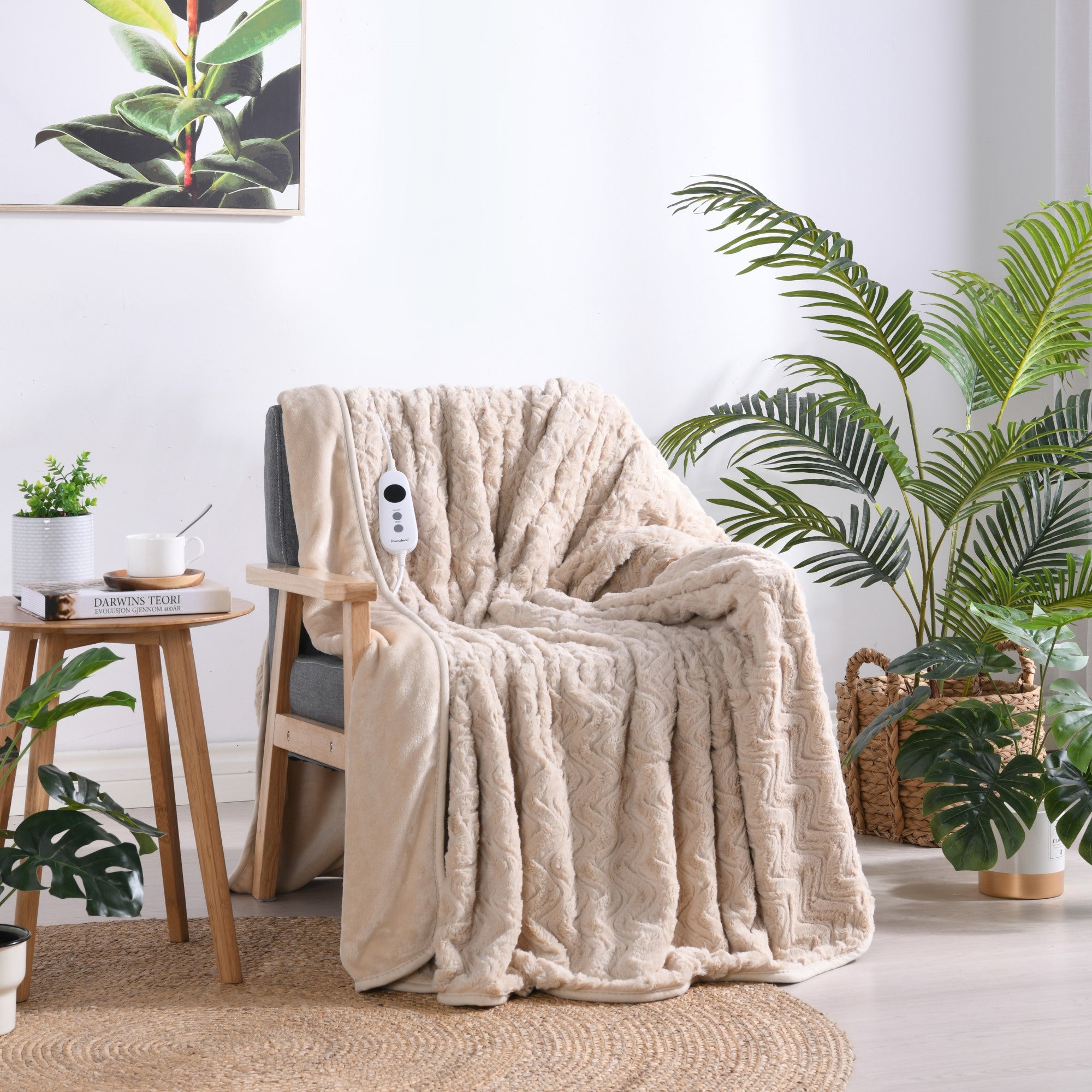Dreamaker Felix 500Gsm Faux Fur Heated Throw Extra Large Natural 180X200Cm
