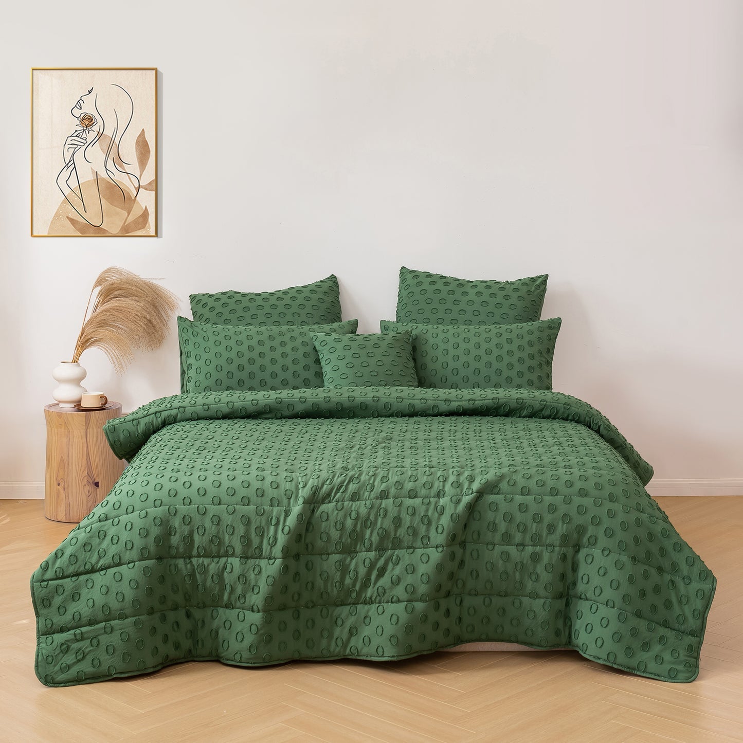 Dreamaker Haven Spot 6 Piece Comforter Set Eden