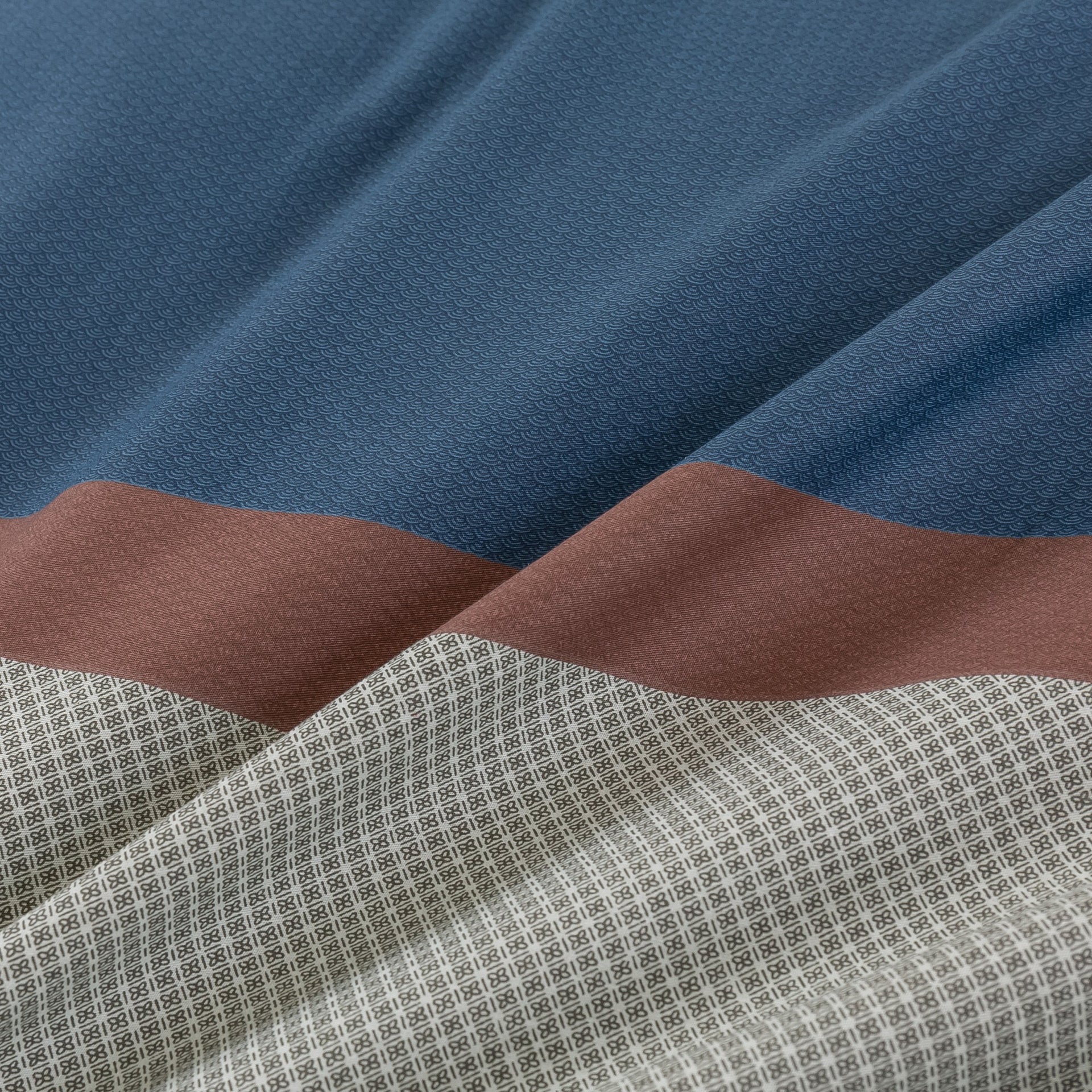 Dreamaker Canyoncotton Reversible Quilt Cover Set