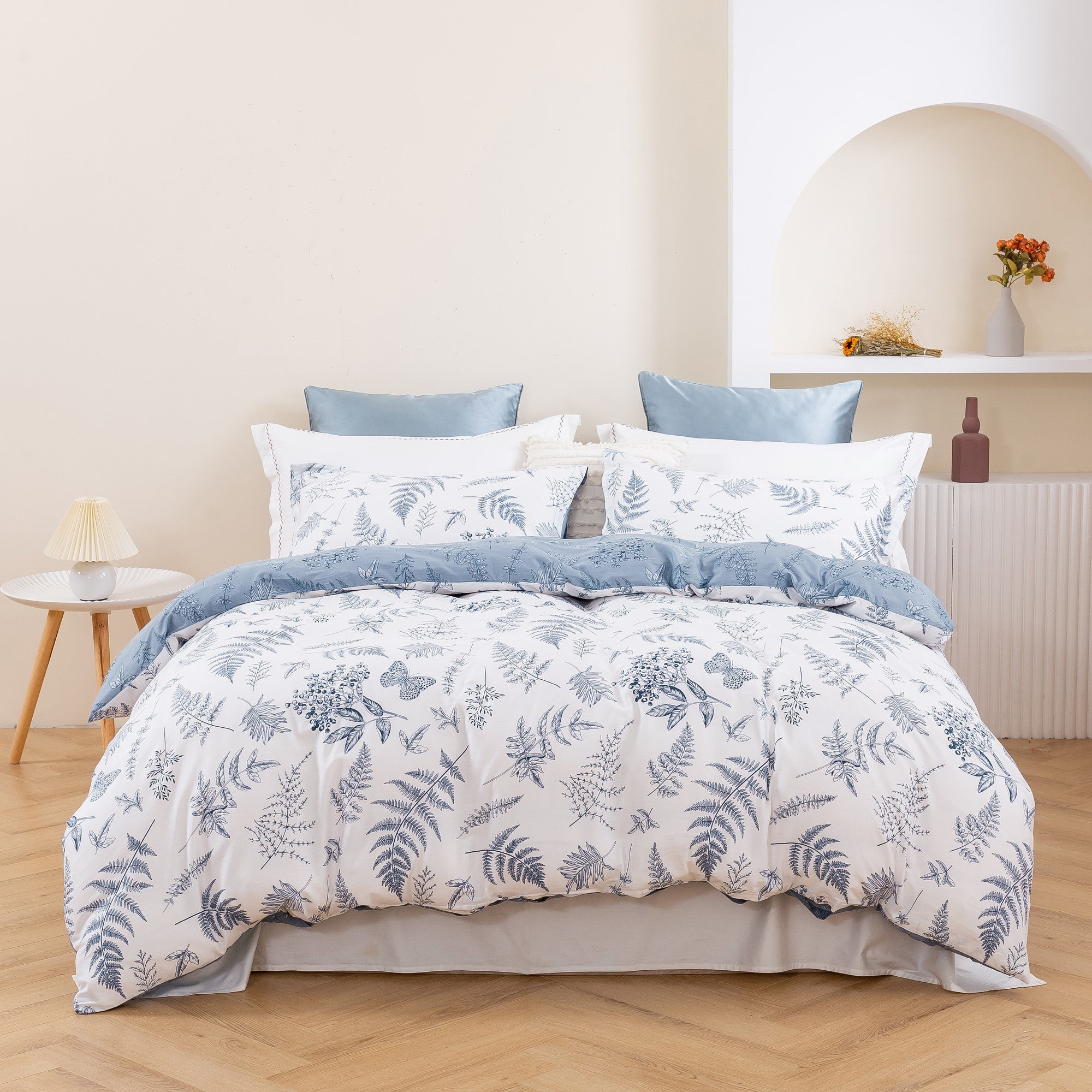 Dreamaker Daphnecotton Reversible Quilt Cover Set