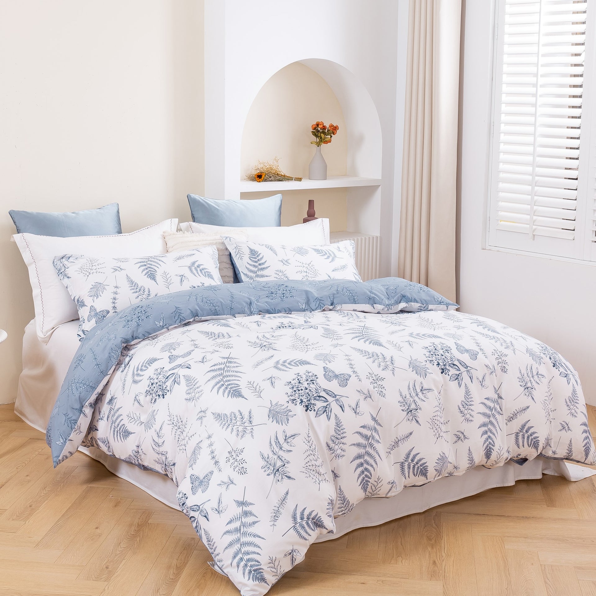 Dreamaker Daphnecotton Reversible Quilt Cover Set