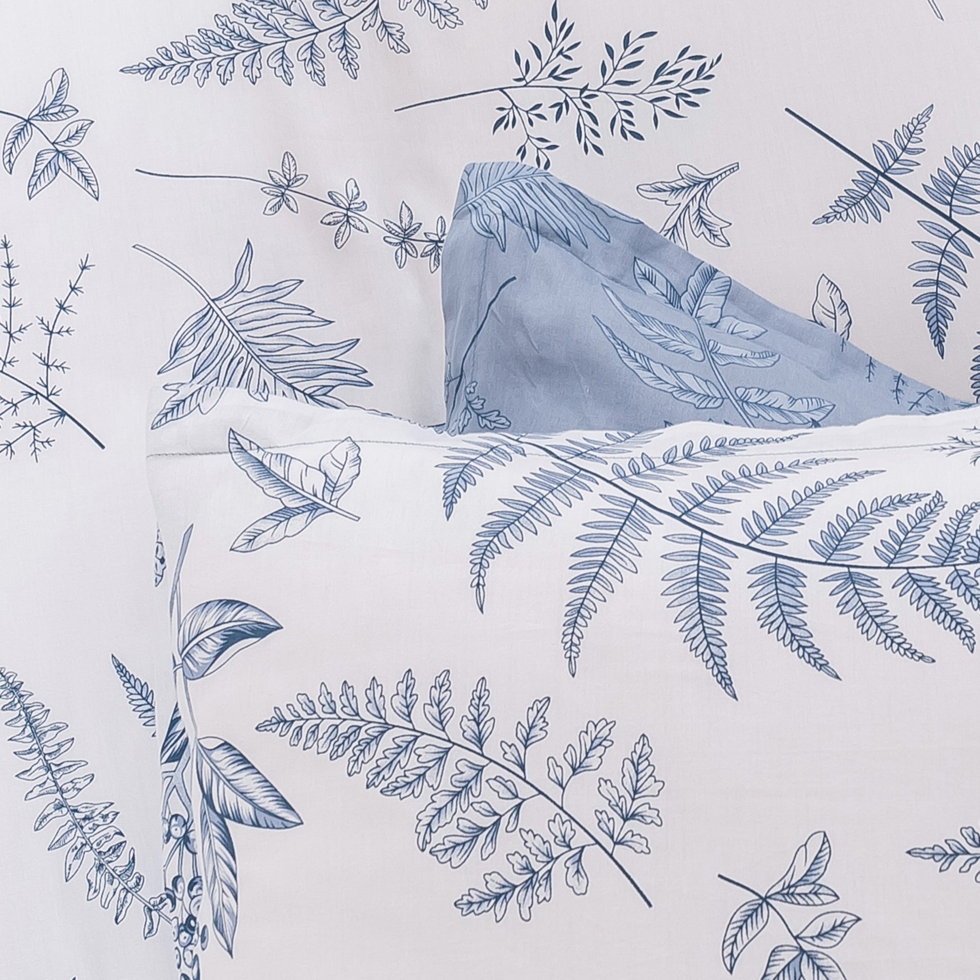 Dreamaker Daphnecotton Reversible Quilt Cover Set