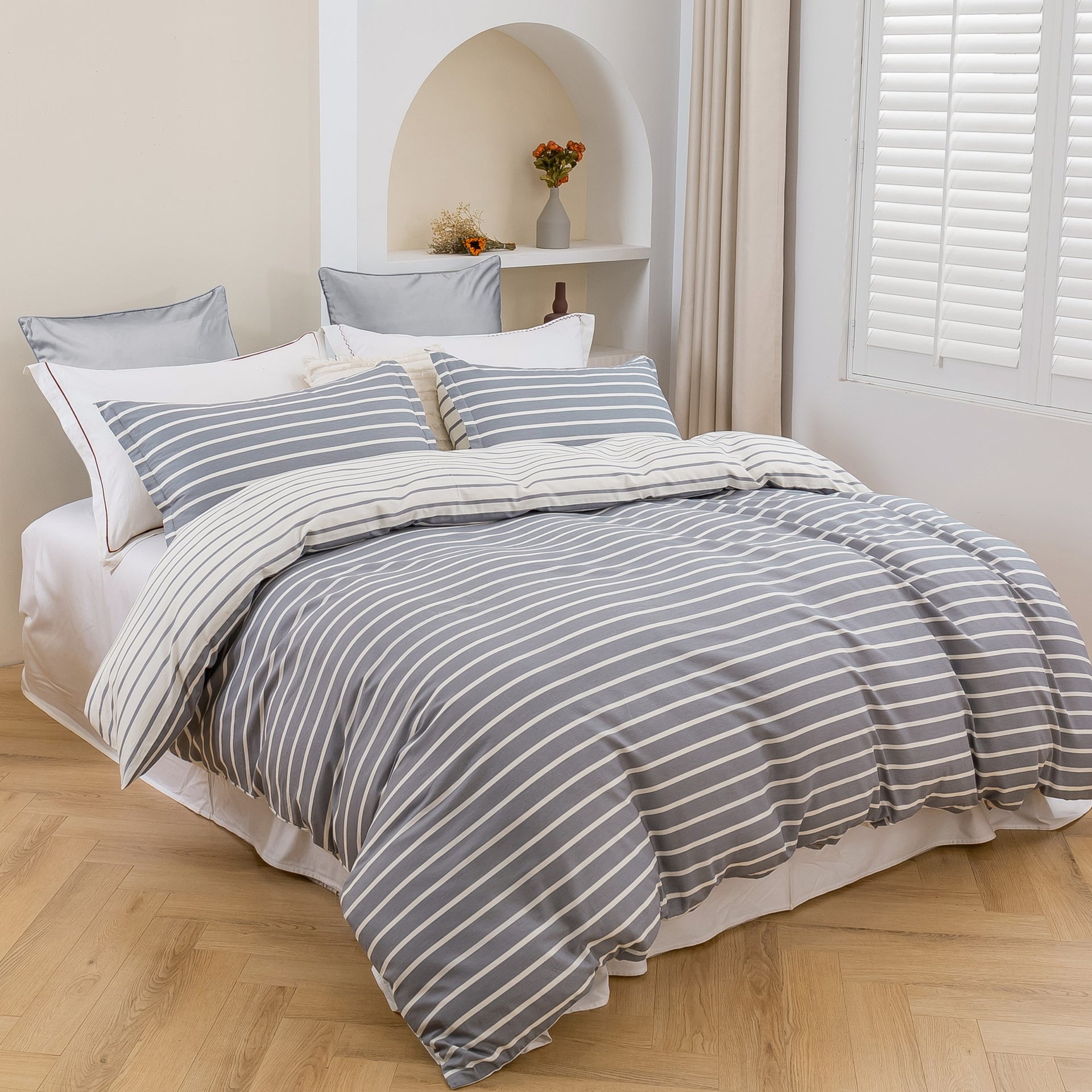 Dreamaker Miller Stripecotton Reversible Quilt Cover Setgrey