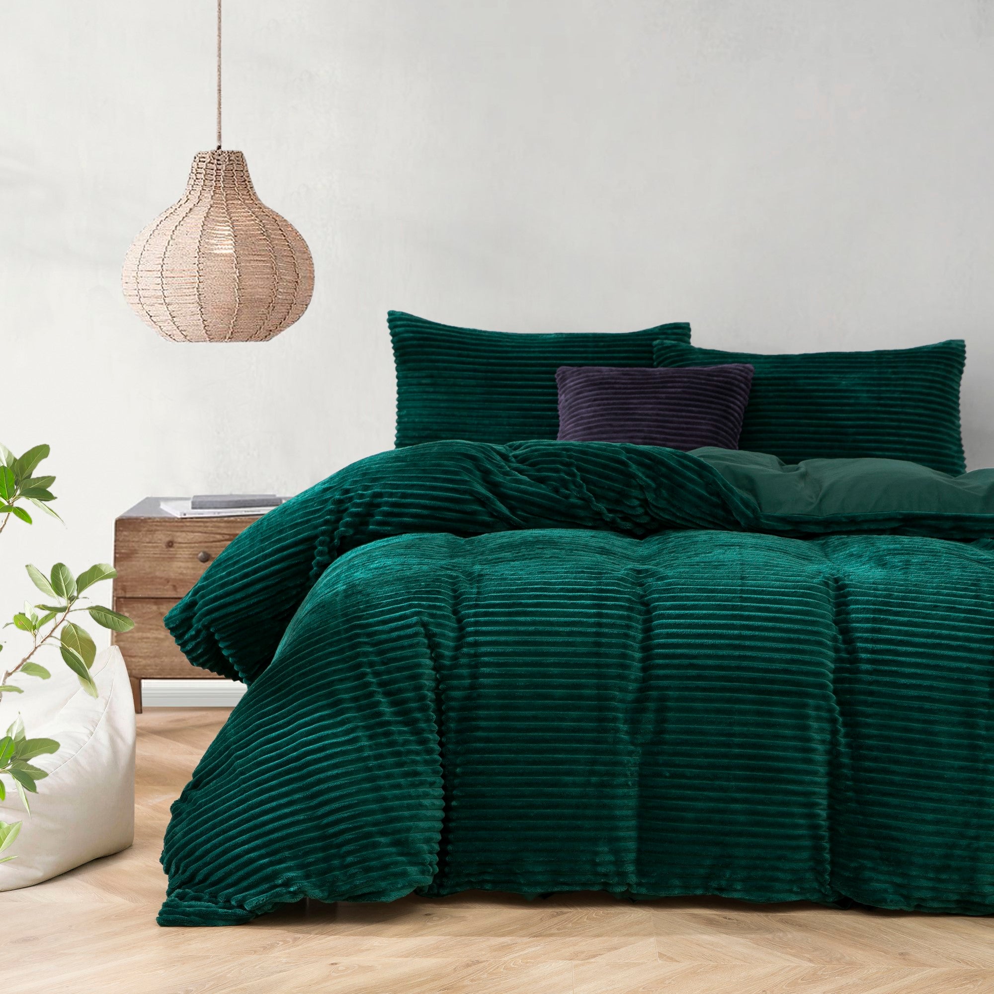 Dreamaker Embossed Fleece Quilt Cover Set Emerald