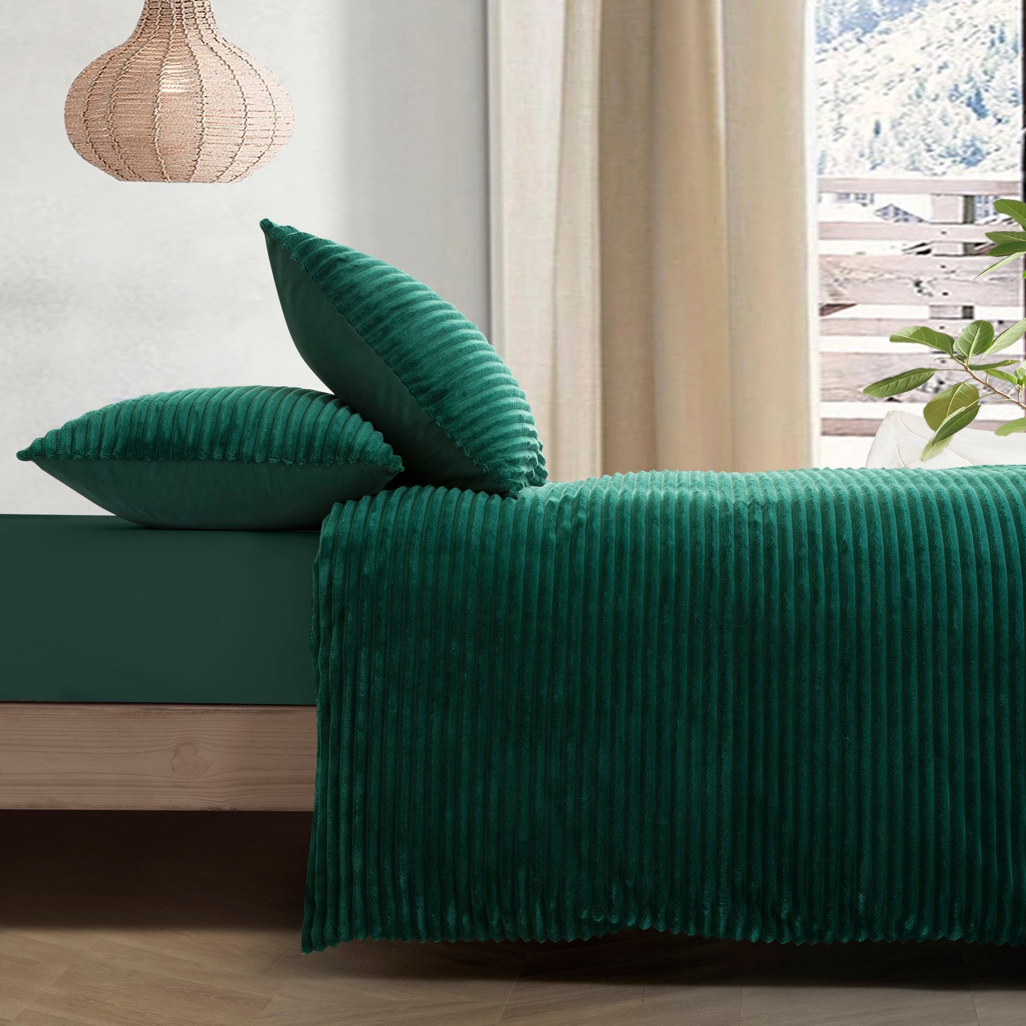 Dreamaker Embossed Fleece Quilt Cover Set Emerald