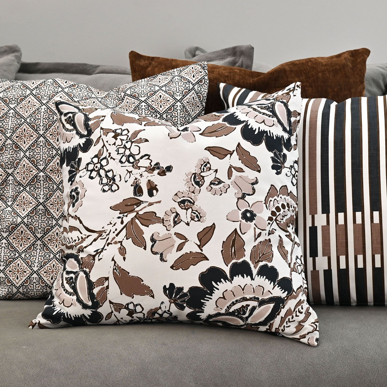 ZAAB | AVESTA NOUGAT 50X50 COTTON DOUBLE PRINTED INDOOR CUSHION ZAAB