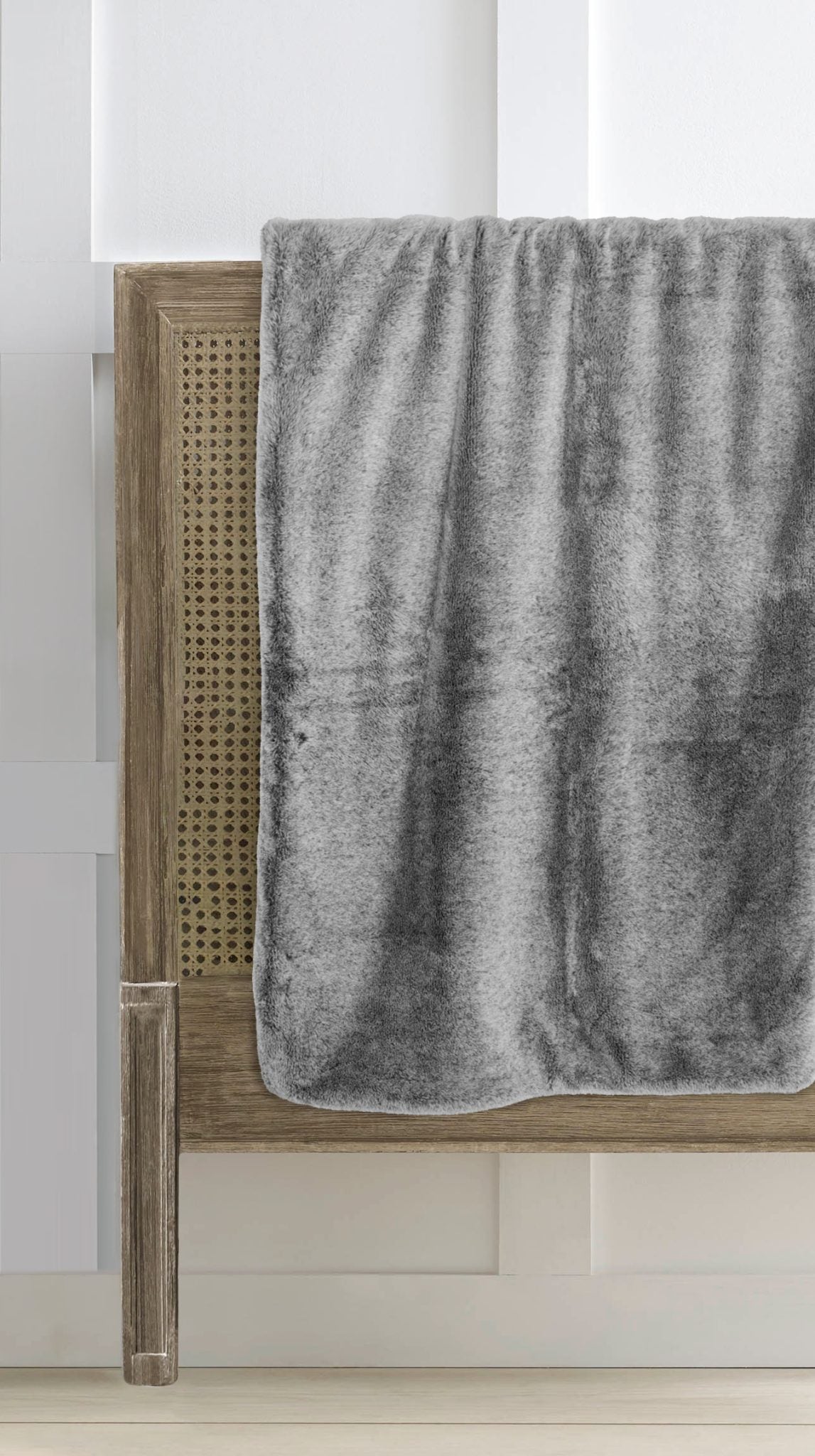 ARDOR BOUDOIR FAUX FUR THROW Ardor Bedding