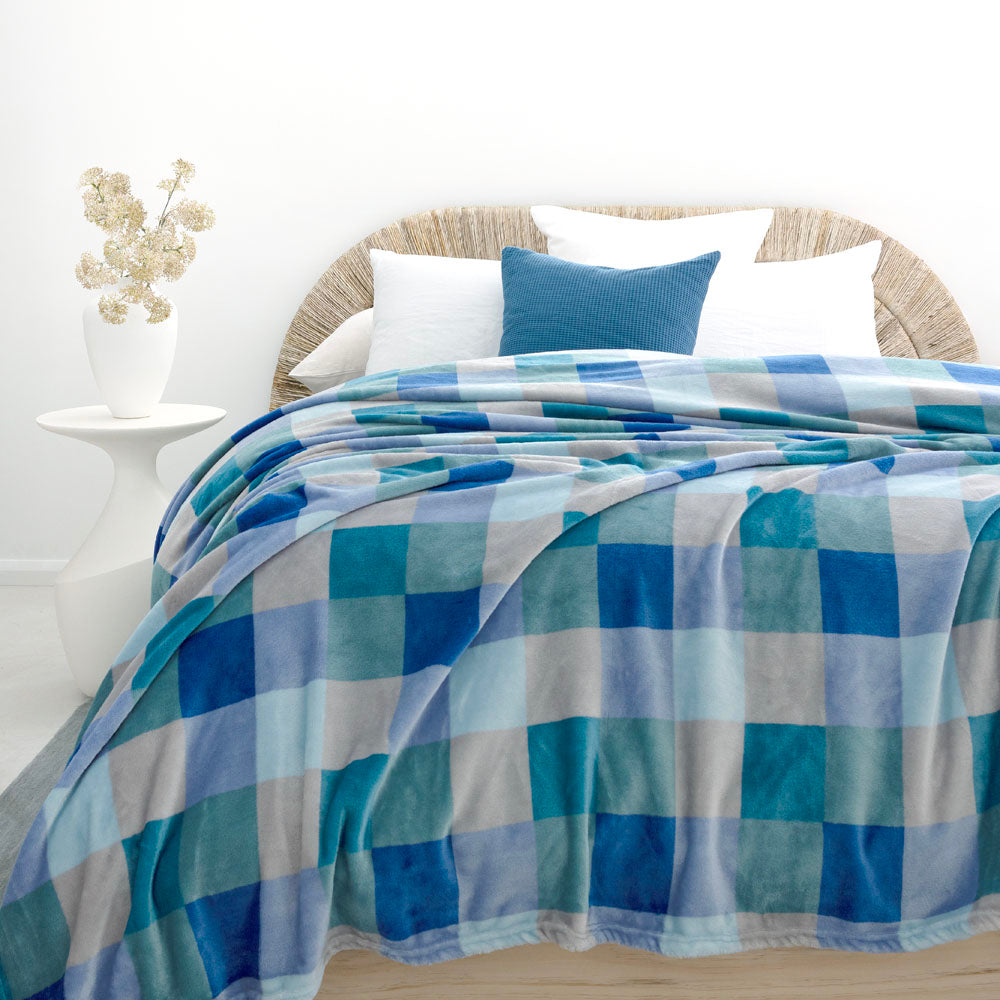 Bambury Charlie Ultraplush Blanket Ocean