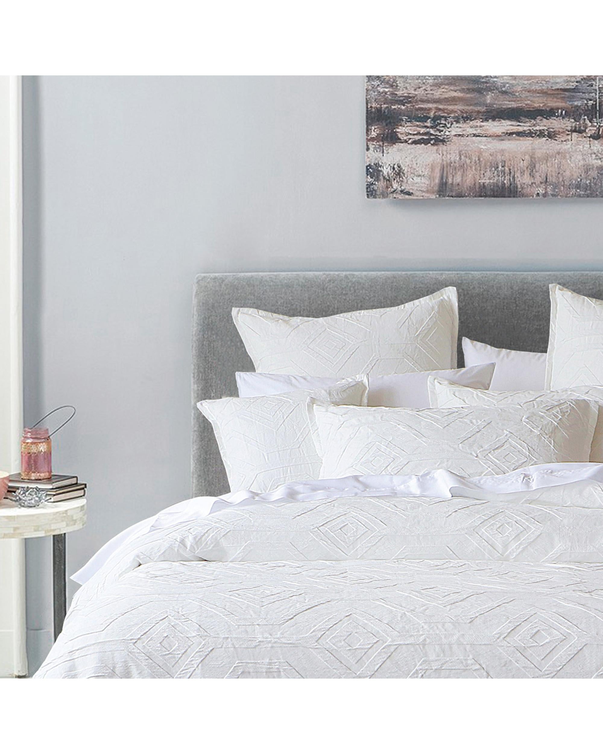 Bianca Bedding Kora White Polyester Jacquard Quilt Cover Set Bianca Bedding