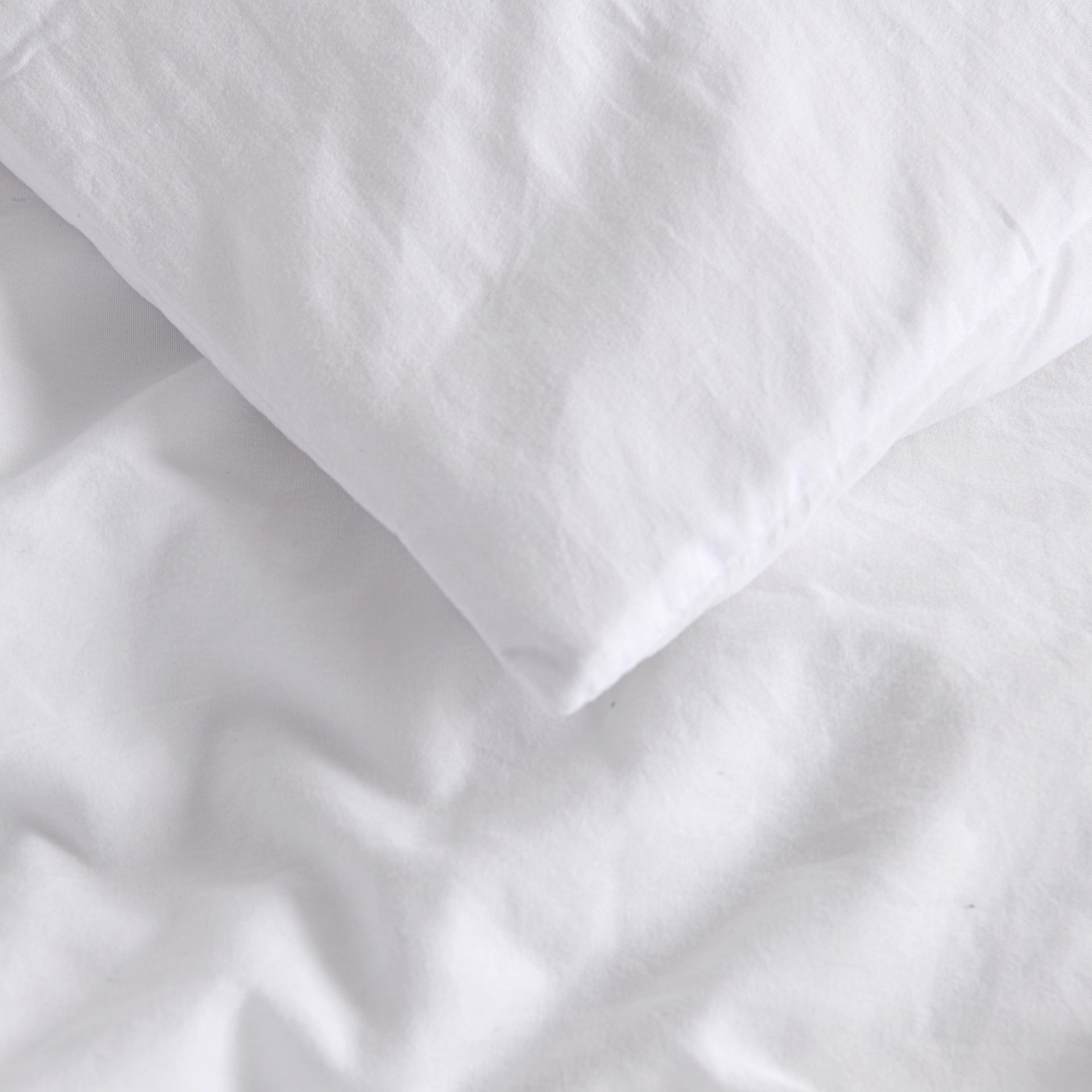 Dreamaker Fine Washed Microfibre Quilt Cover Set White