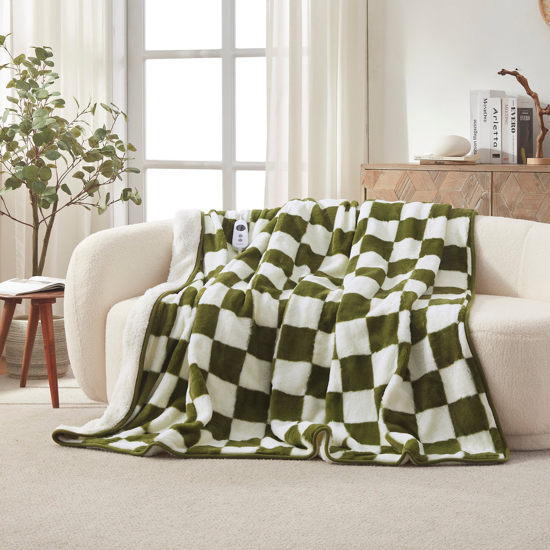 Dreamaker Axia Checkered Plush Heated Throw Olive & Cream 180X200Cm