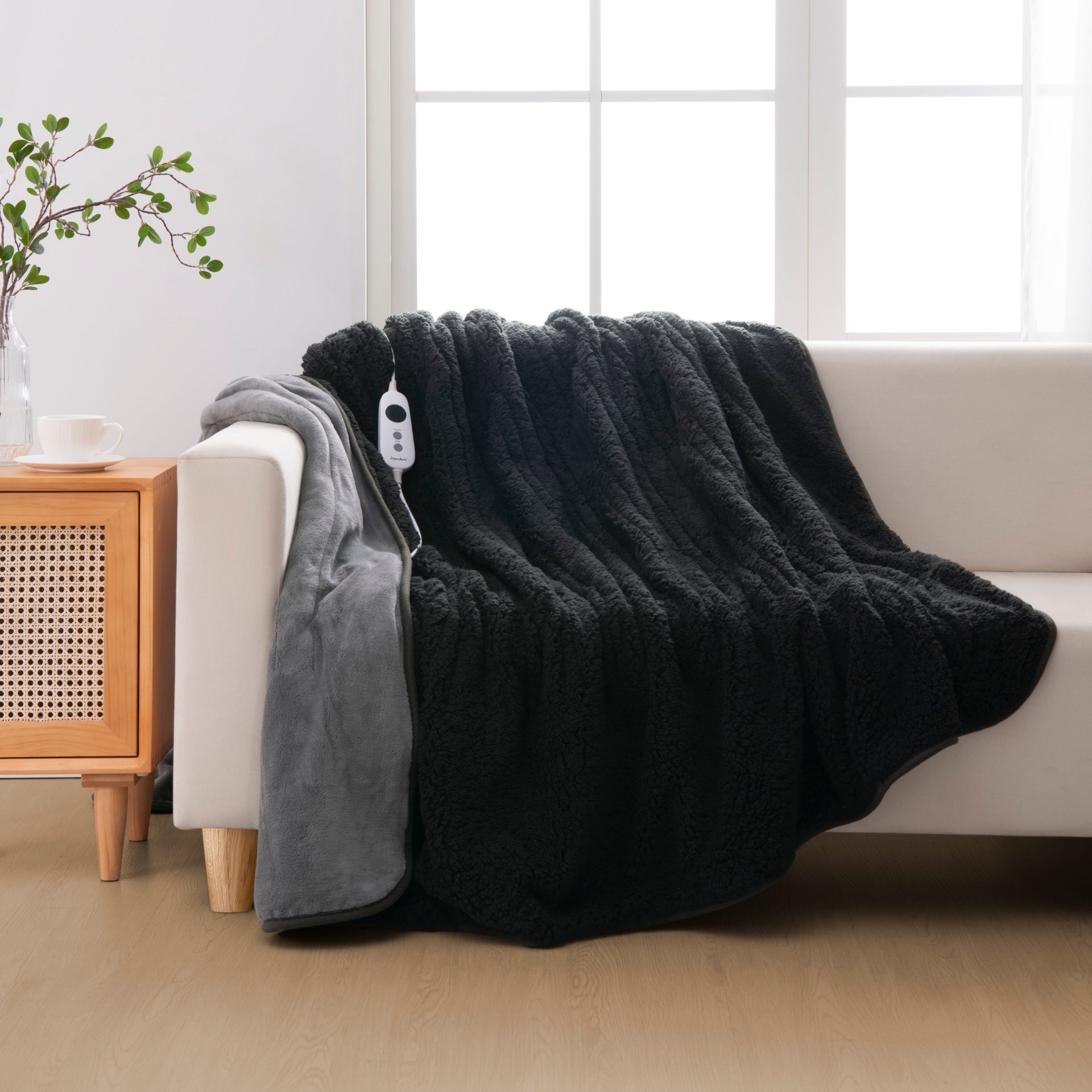 Dreamaker Eve Reversible Sherpa & Coral Fleece Heated Throw Charcoal & Silver 180X200Cm