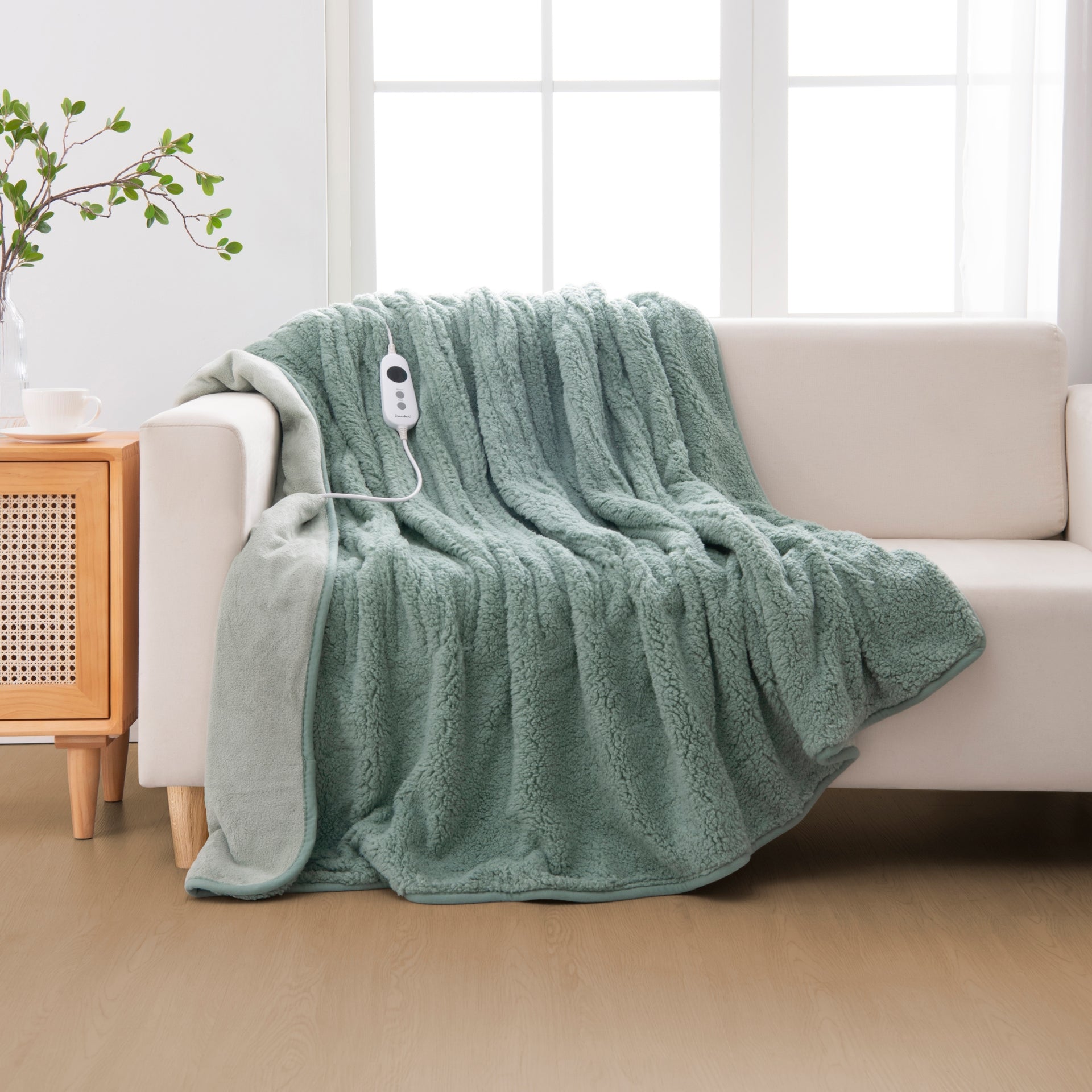 Dreamaker Eve Reversible Sherpa & Coral Fleece Heated Throw Olive & Sage 180X200Cm