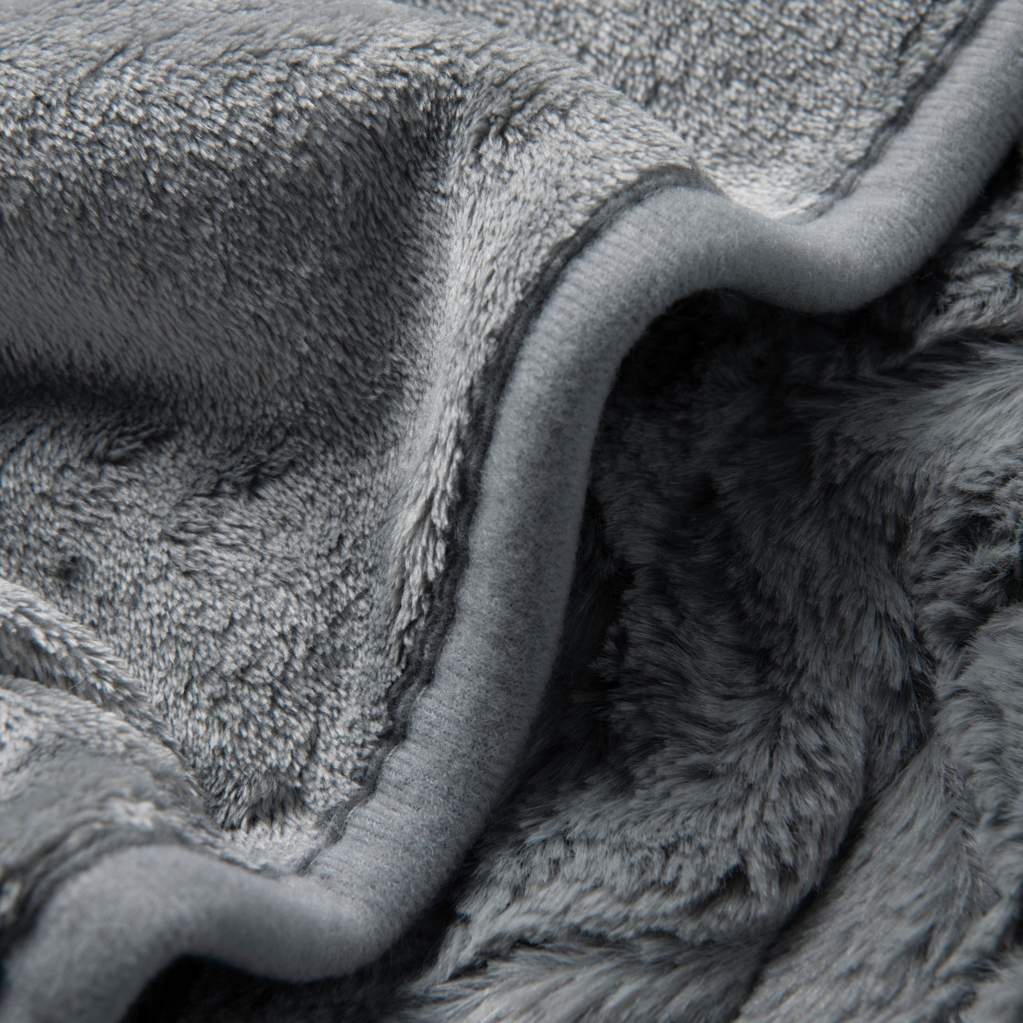 Dreamaker Felix 500Gsm Faux Fur Heated Throw Extra Large Silver Grey 180X200Cm