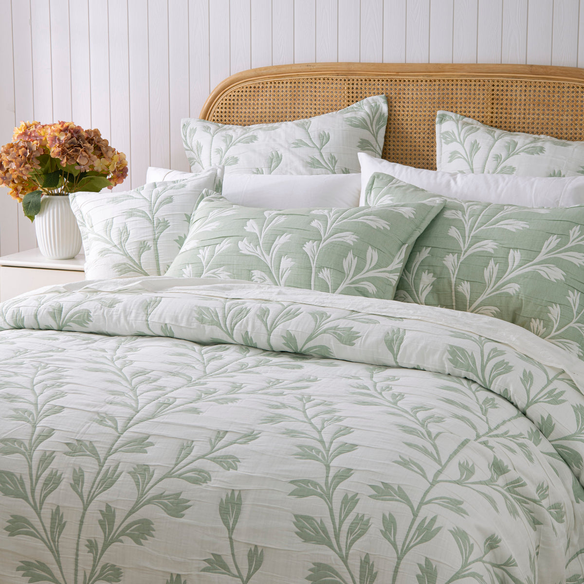 Bianca Bedding Vionelle Reversible Bedspread Set