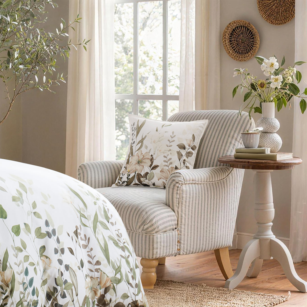 Laura Ashley Estelle Trail Green Quilt Cover Set