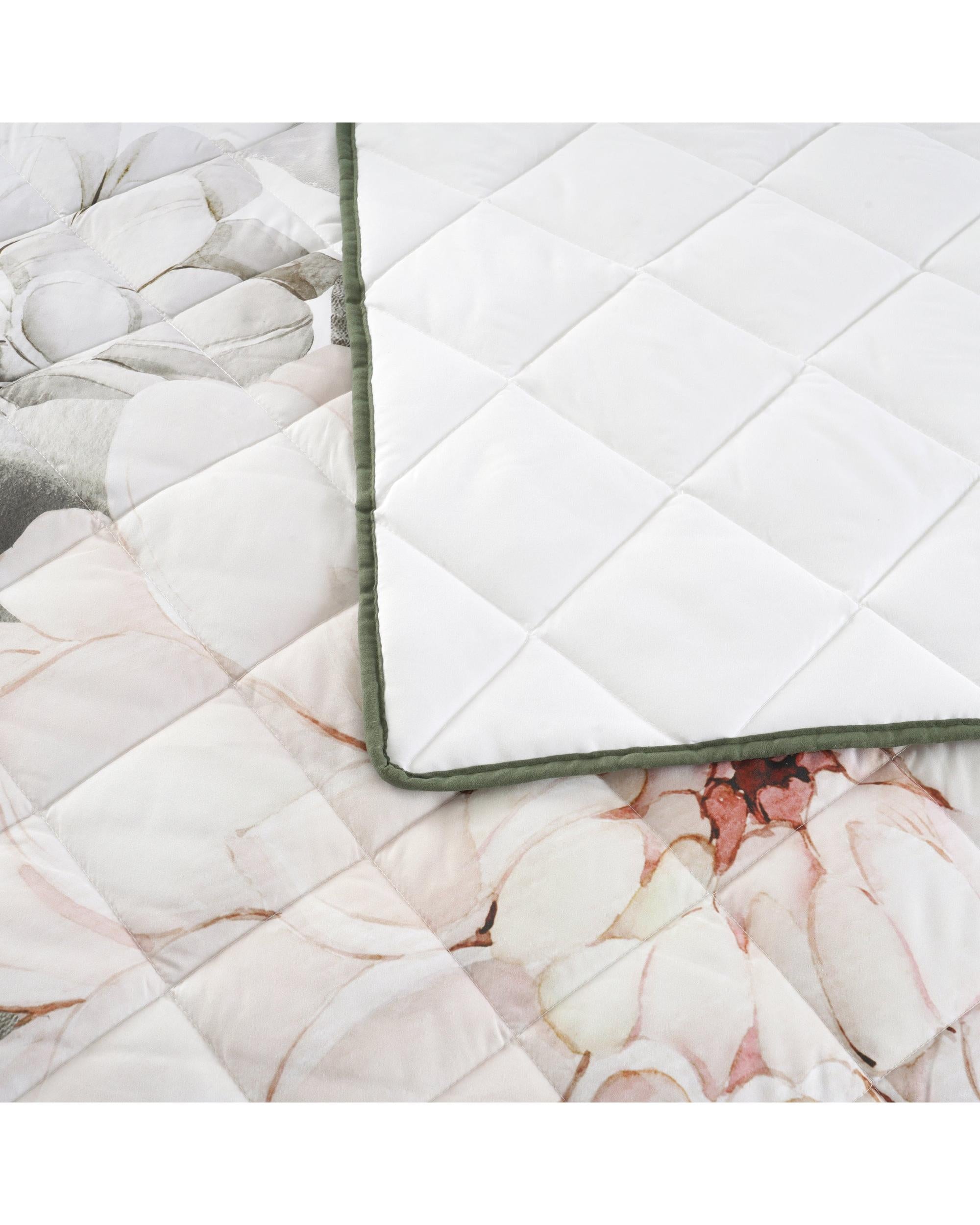 Bianca Bedding Giselle WHITE Coverlet Set