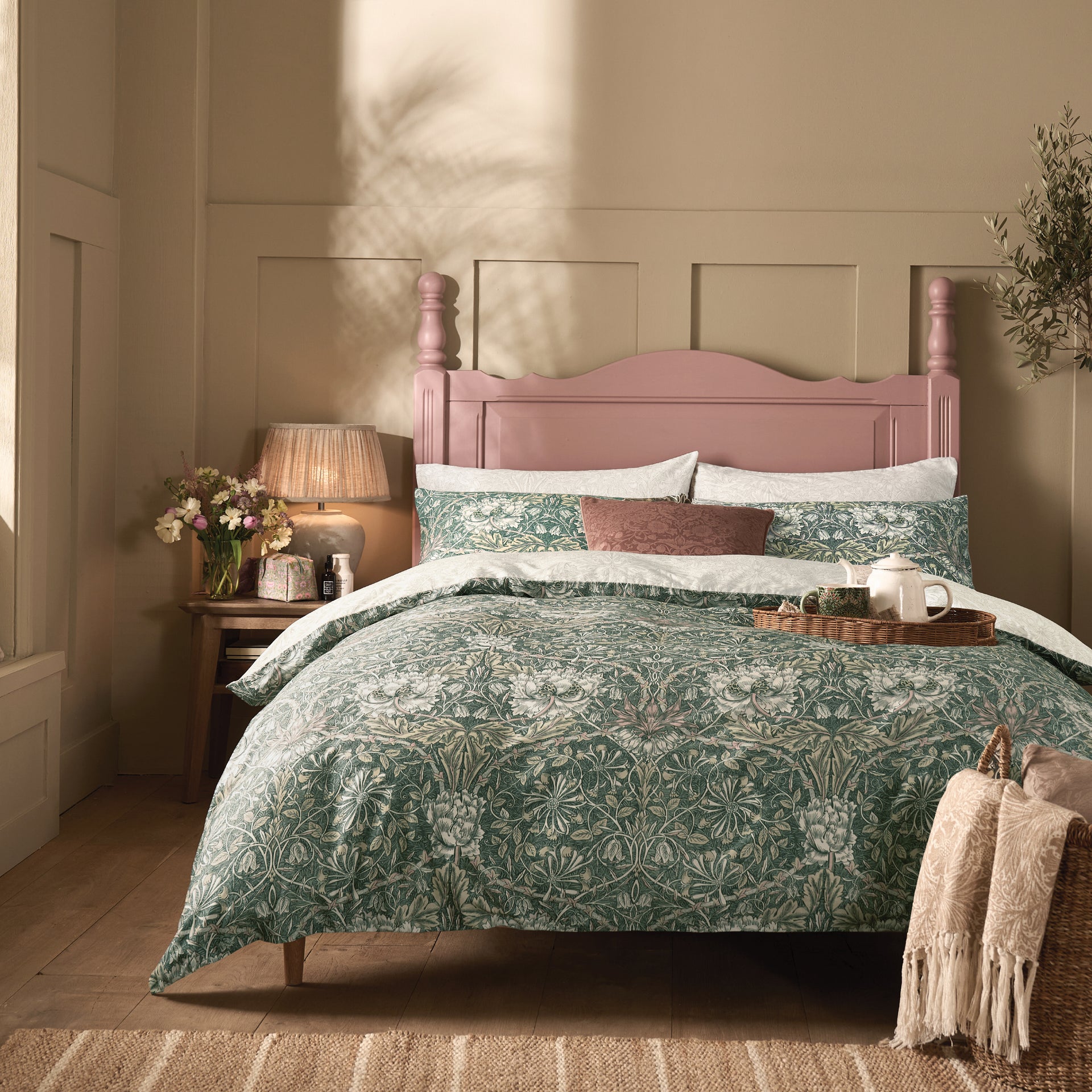 WILLIAM MORRIS AT HOME "Honeysuckle & Tulip" QUILT COVER SET