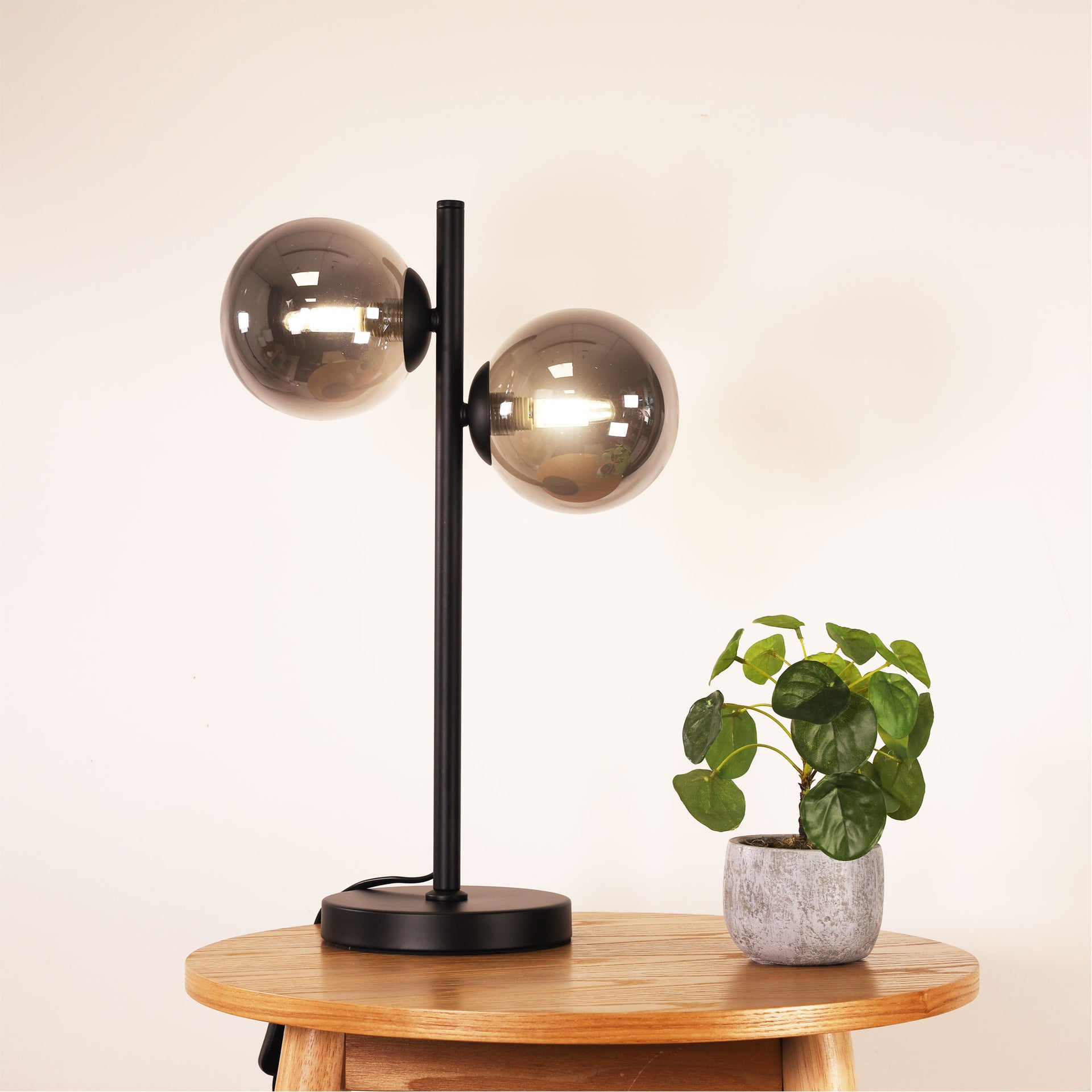 VALCROSS 2LT BLACK Decorative Table Lamp with Smoke Glass Spheres