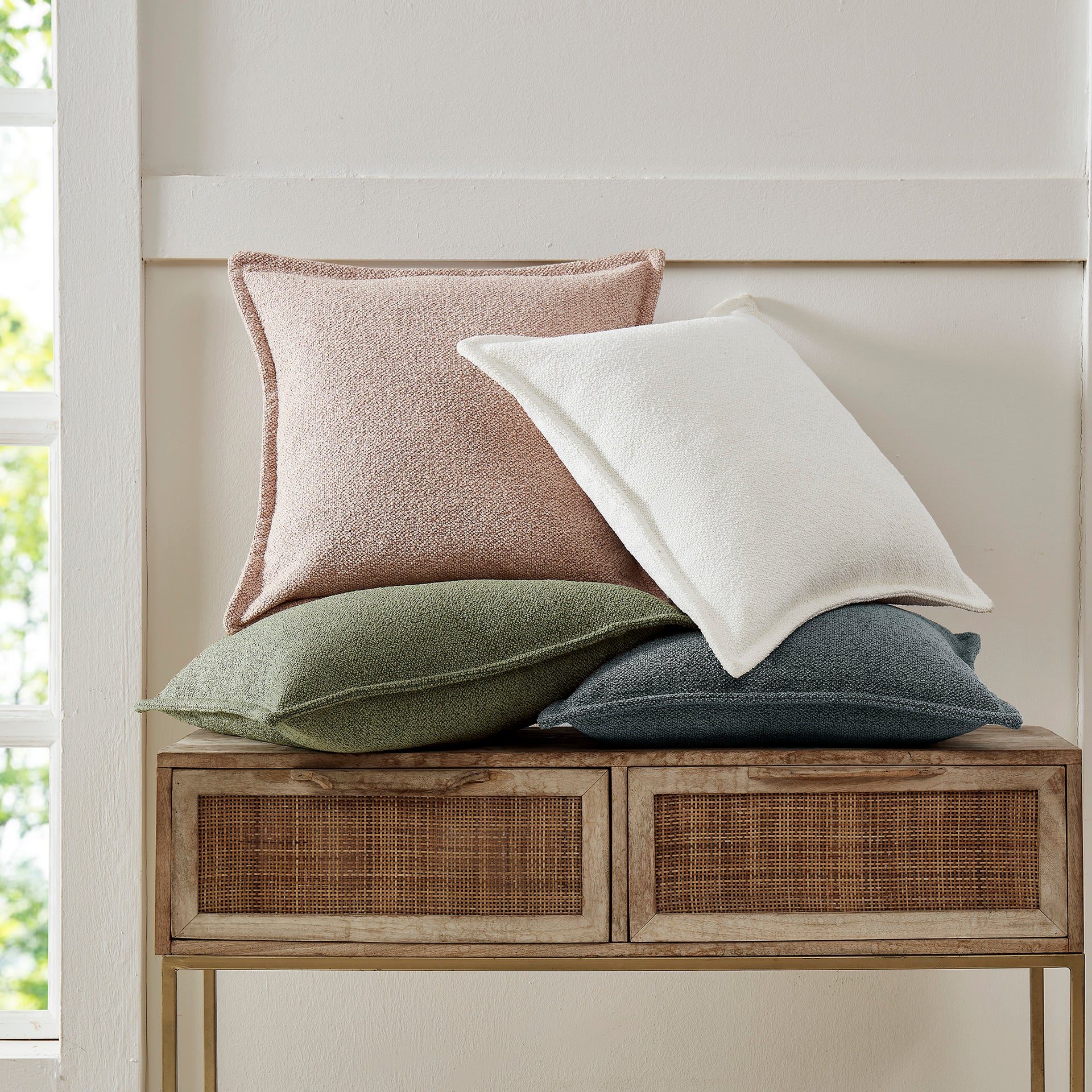 Zaab | OLIVER FILLED CUSHION 50X50CM