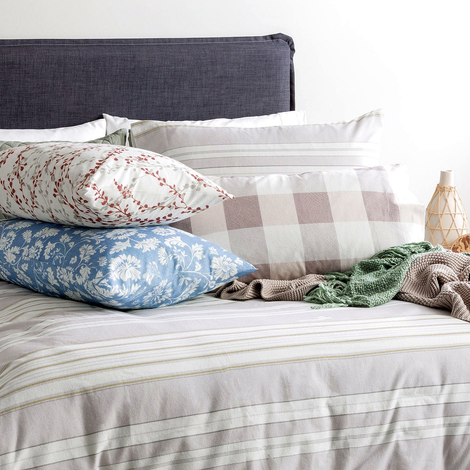 Park Avenue 175 GSM Egyptian Cotton Flannelette Quilt Cover Set - WINTER BERRY Park Avenue