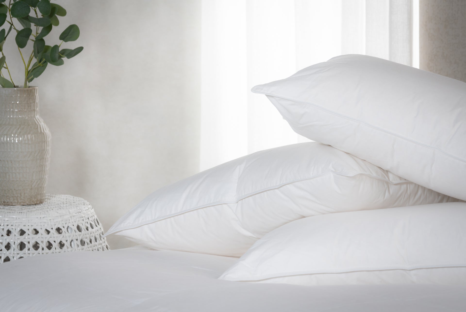 Onkaparinga 85/15 Hungarian Goose Down & Feather Surround Pillow