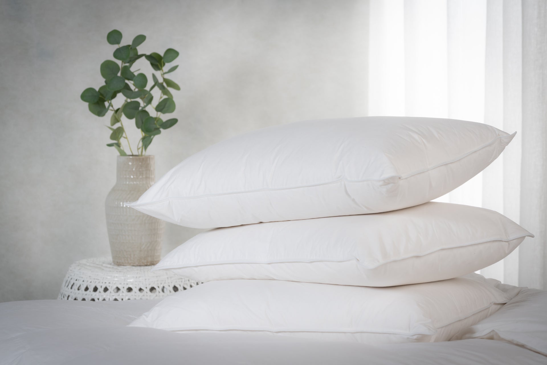 Onkaparinga 85/15 Hungarian Goose Down & Feather Surround Pillow